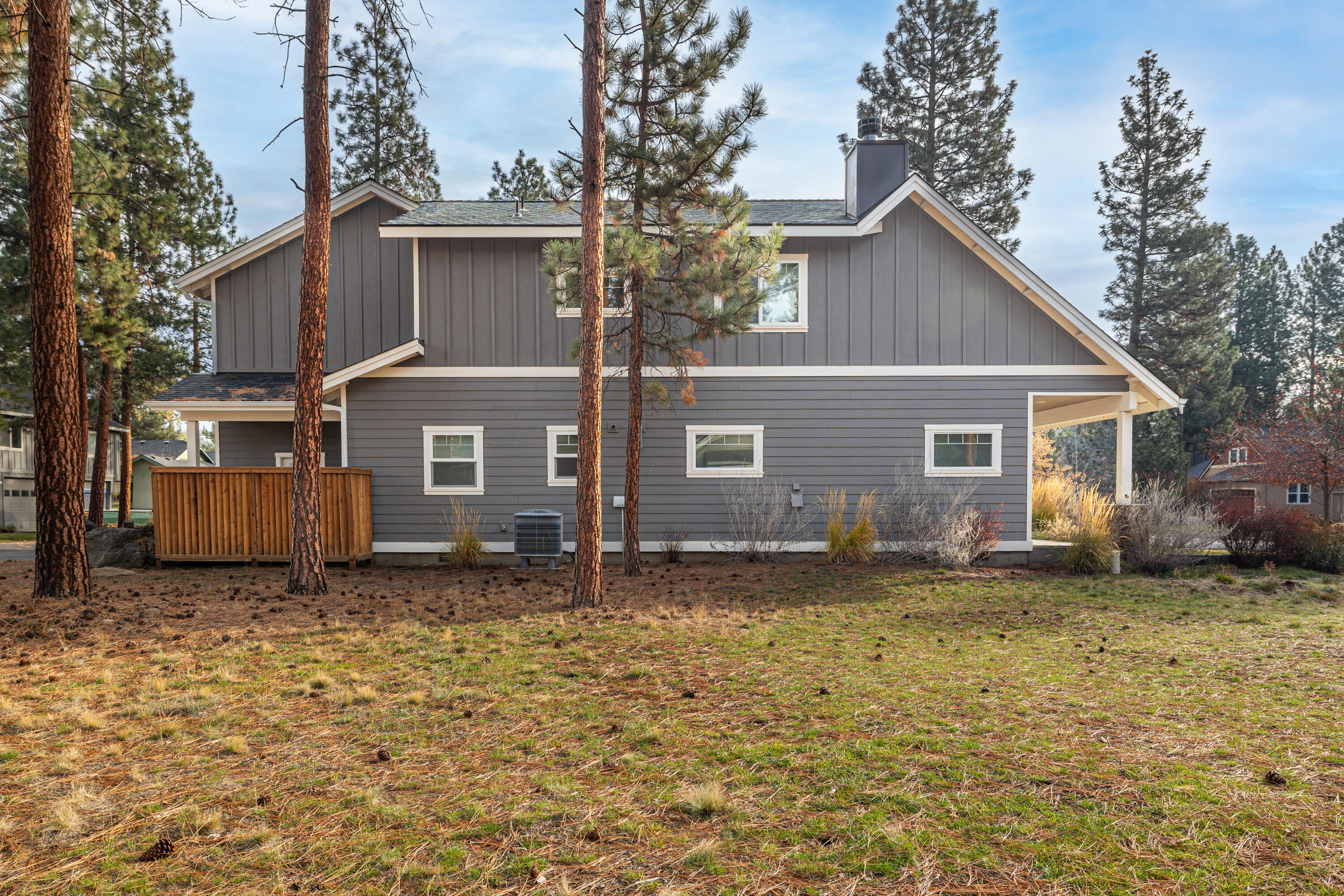 972 E Timber Pine Drive