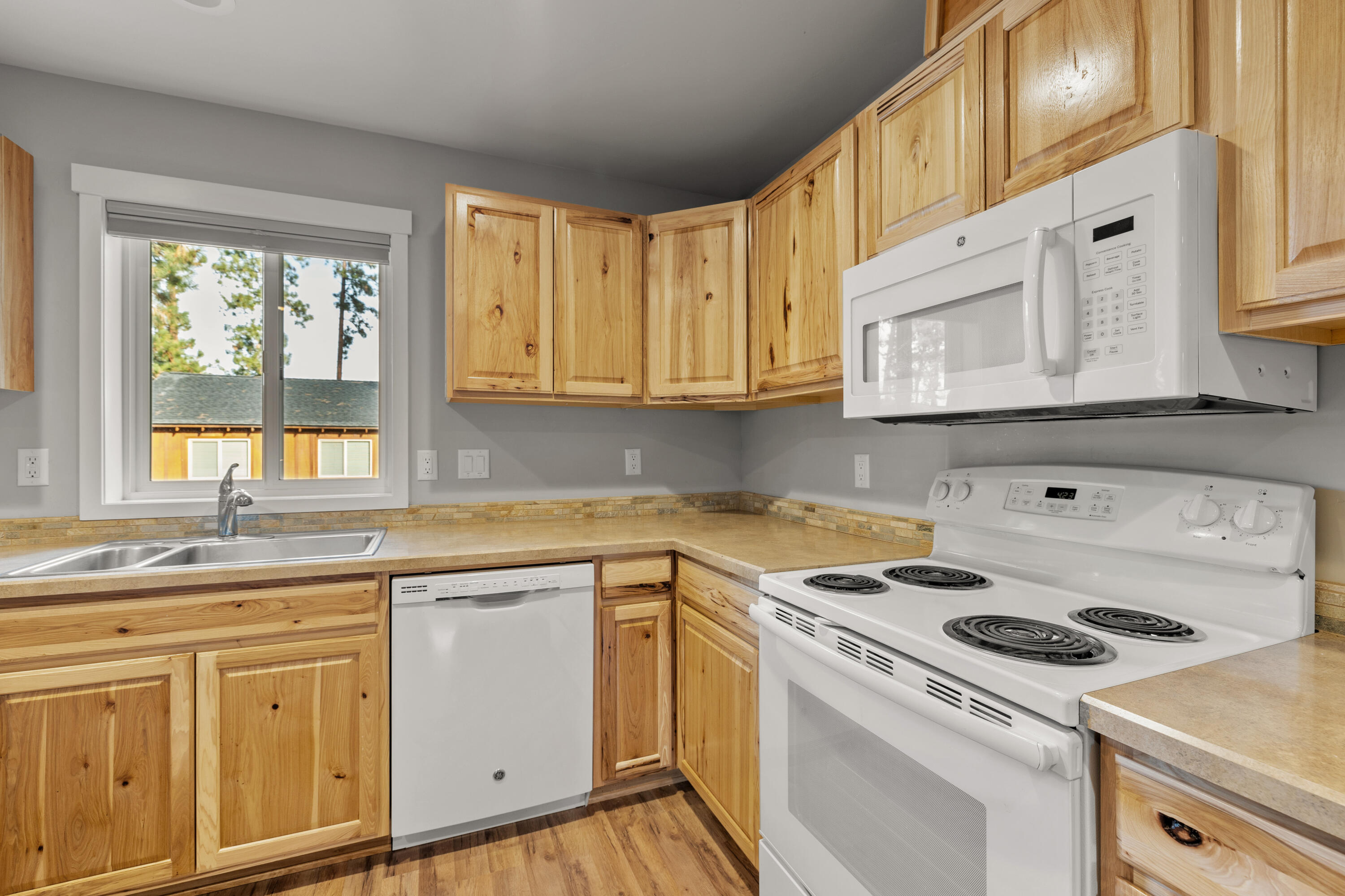 972 E Timber Pine Drive