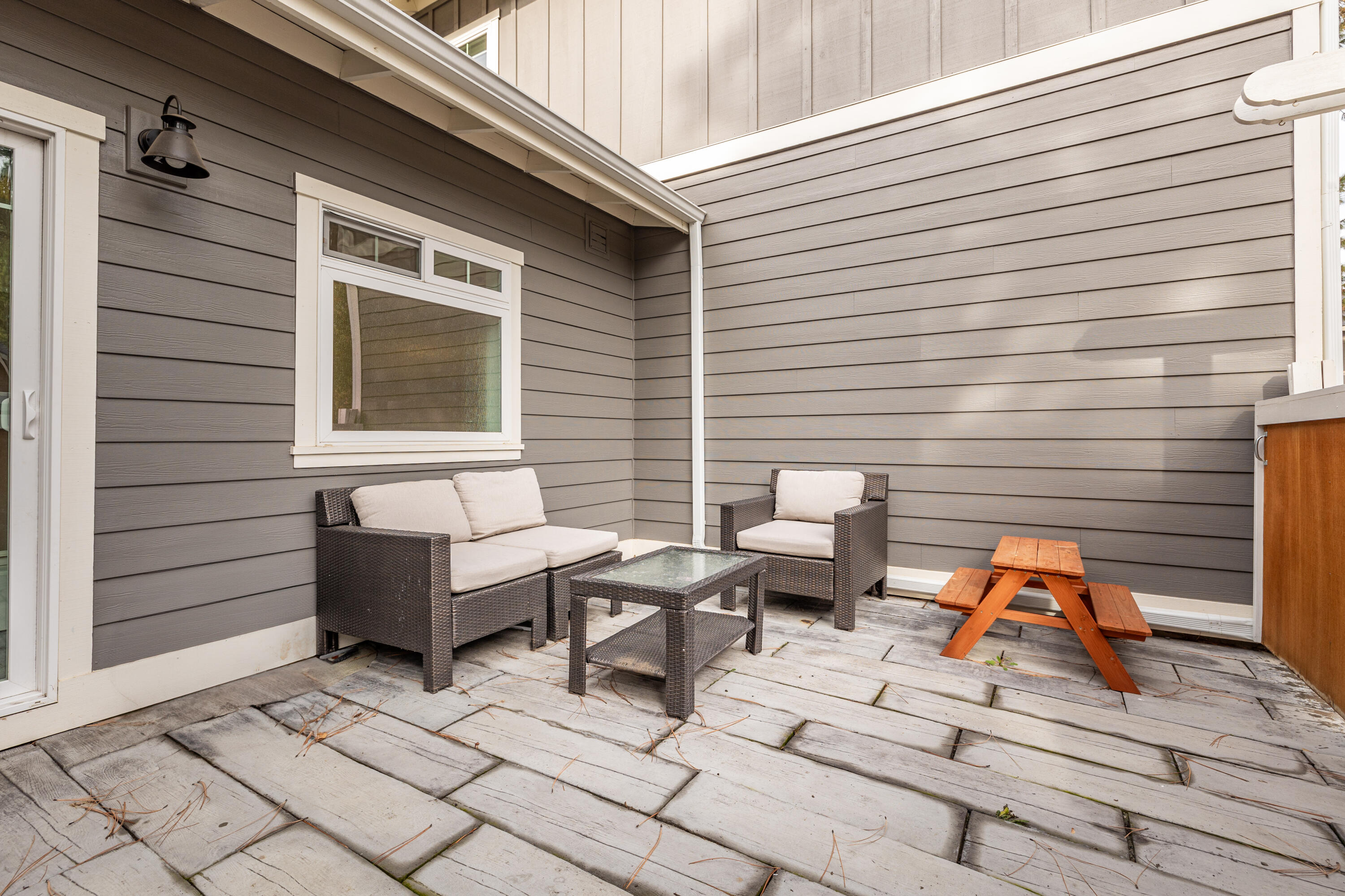 972 E Timber Pine Drive