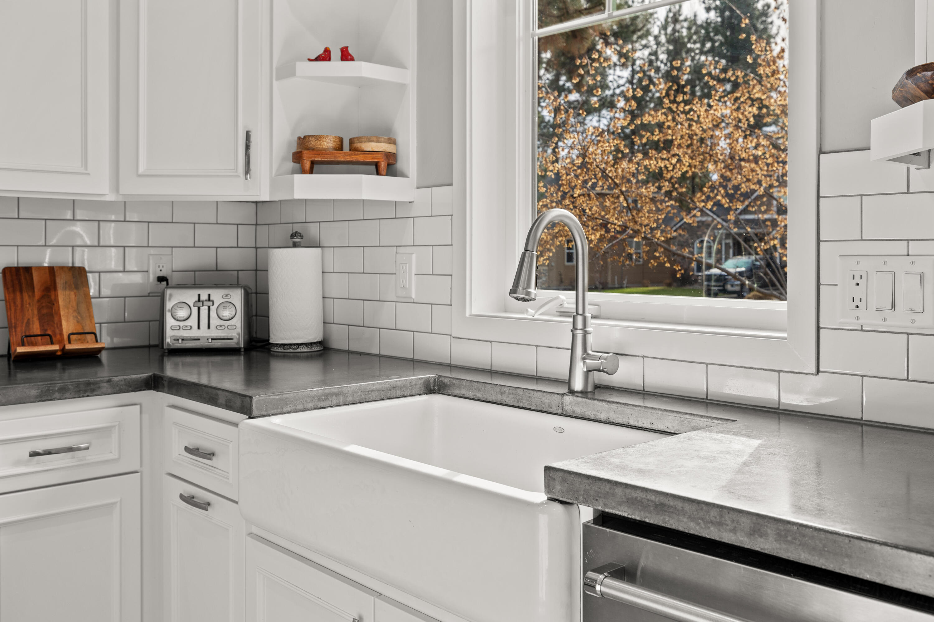 972 E Timber Pine Drive