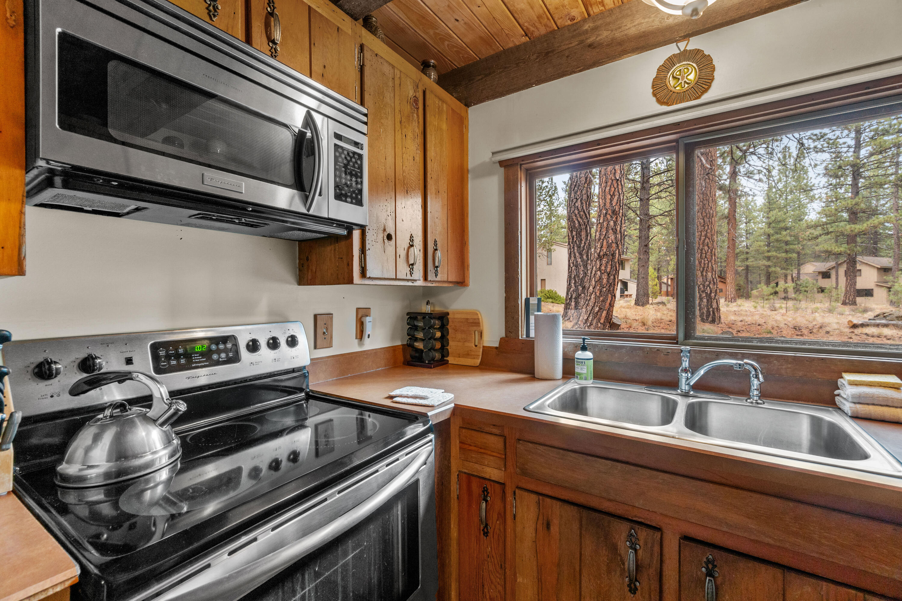57444 Quartz Mountain Lane