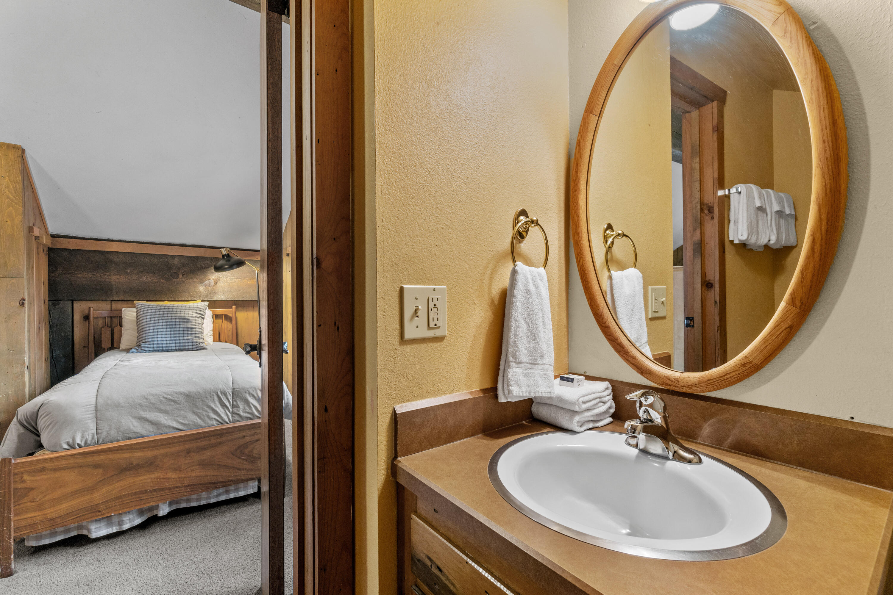 57444 Quartz Mountain Lane