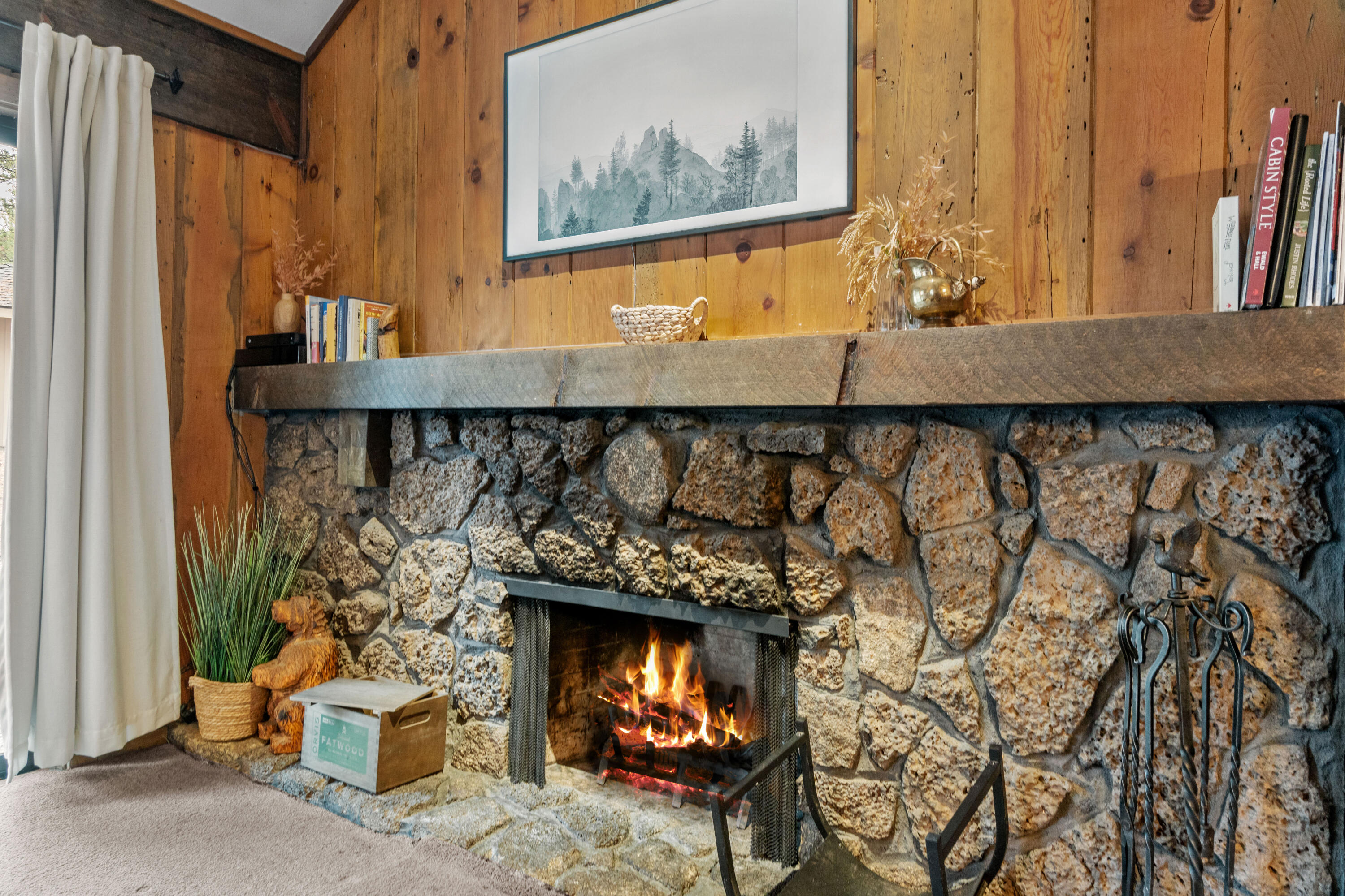 57444 Quartz Mountain Lane