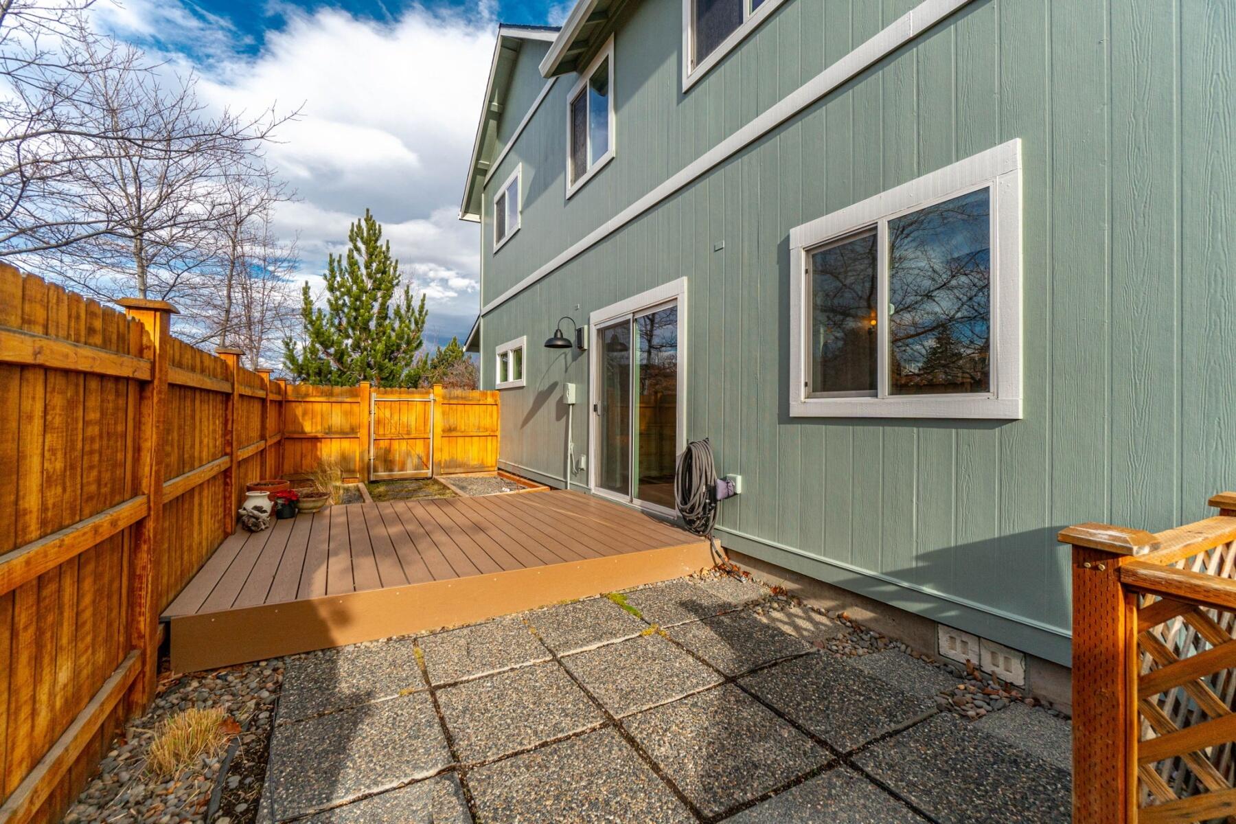 21250 Woodruff Place