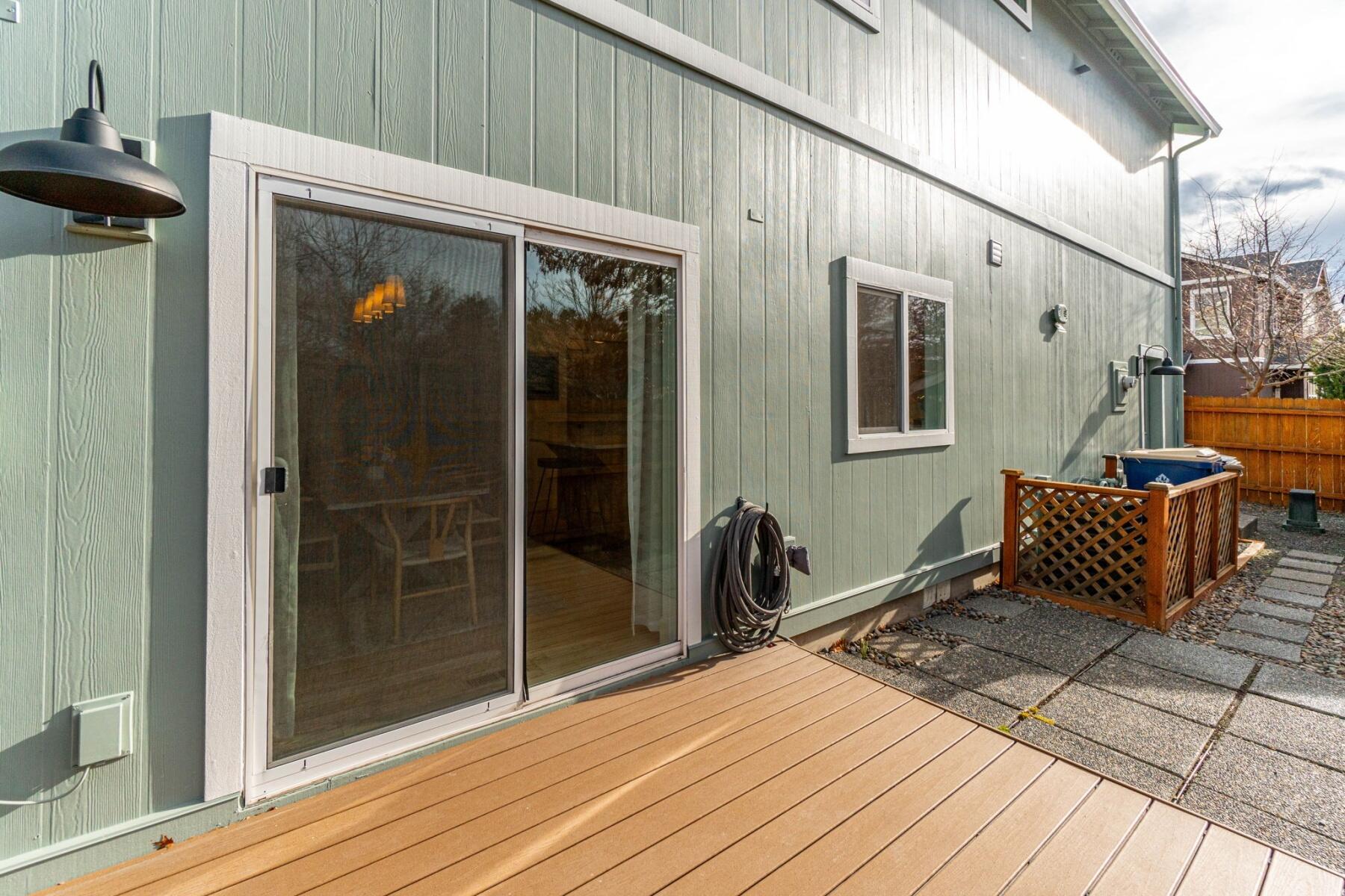 21250 Woodruff Place