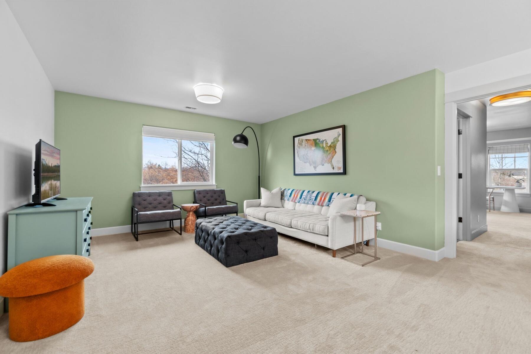 21250 Woodruff Place