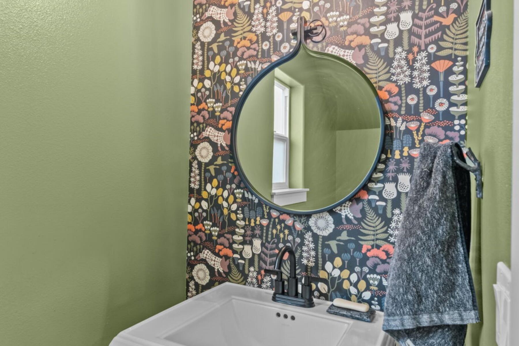 21250 Woodruff Place