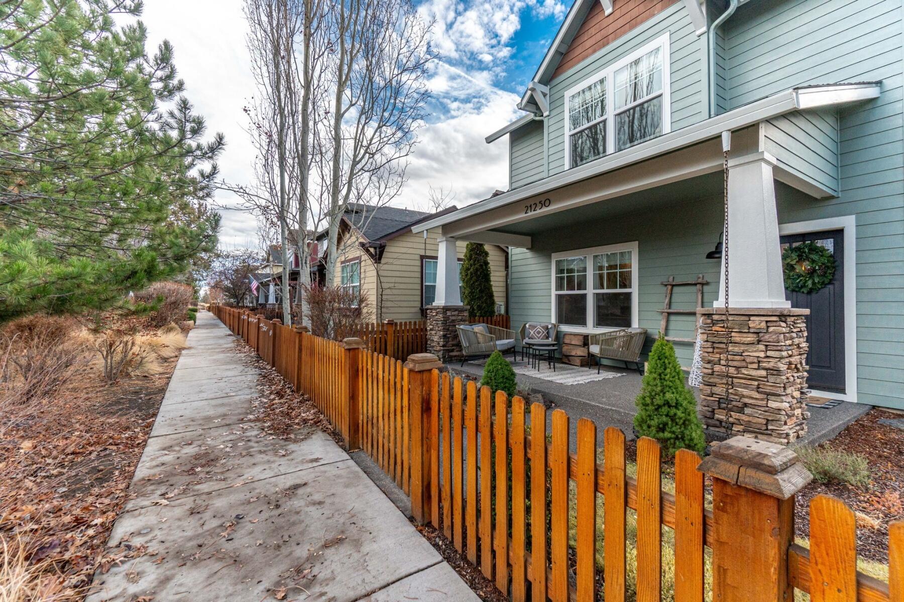 21250 Woodruff Place