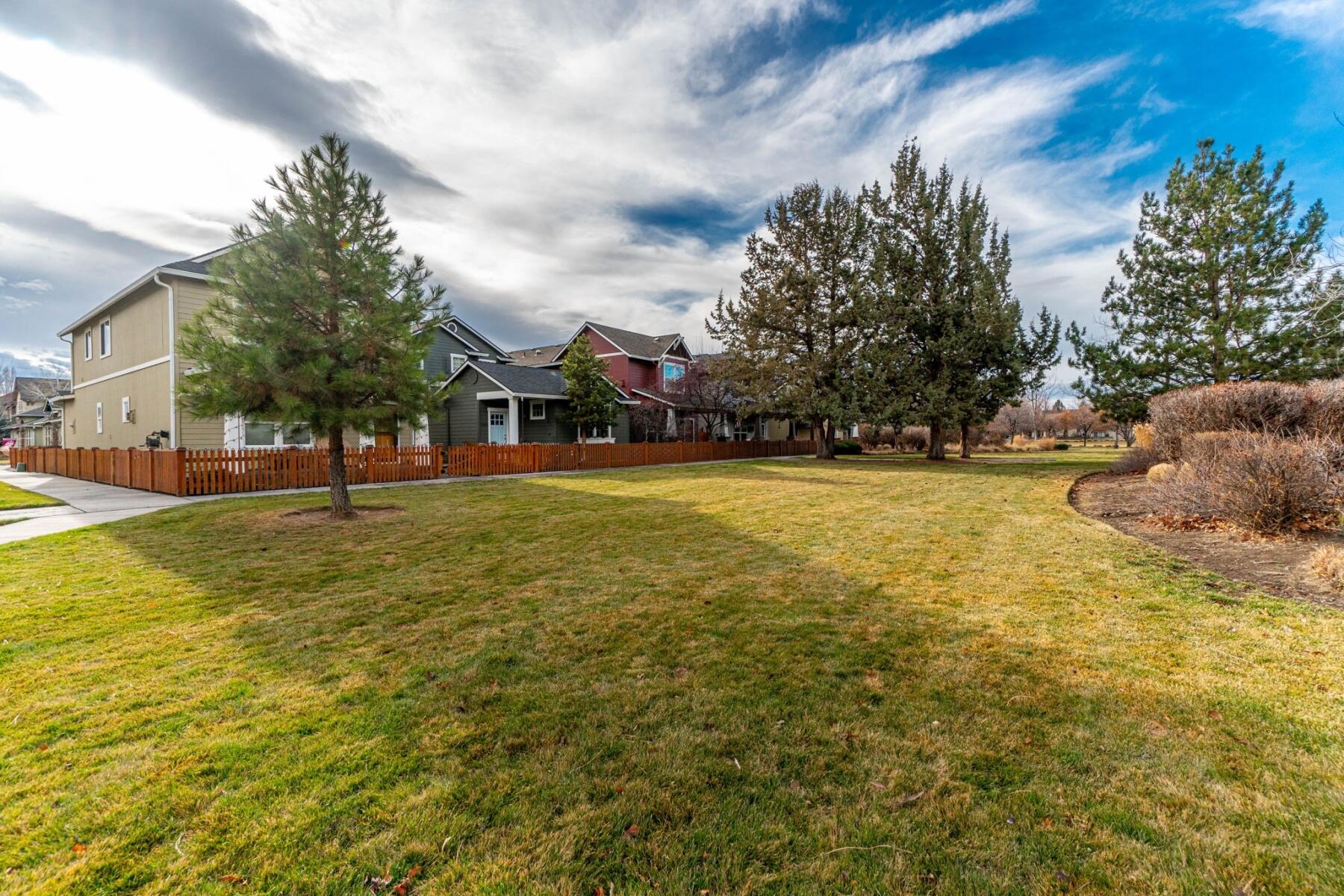 21250 Woodruff Place