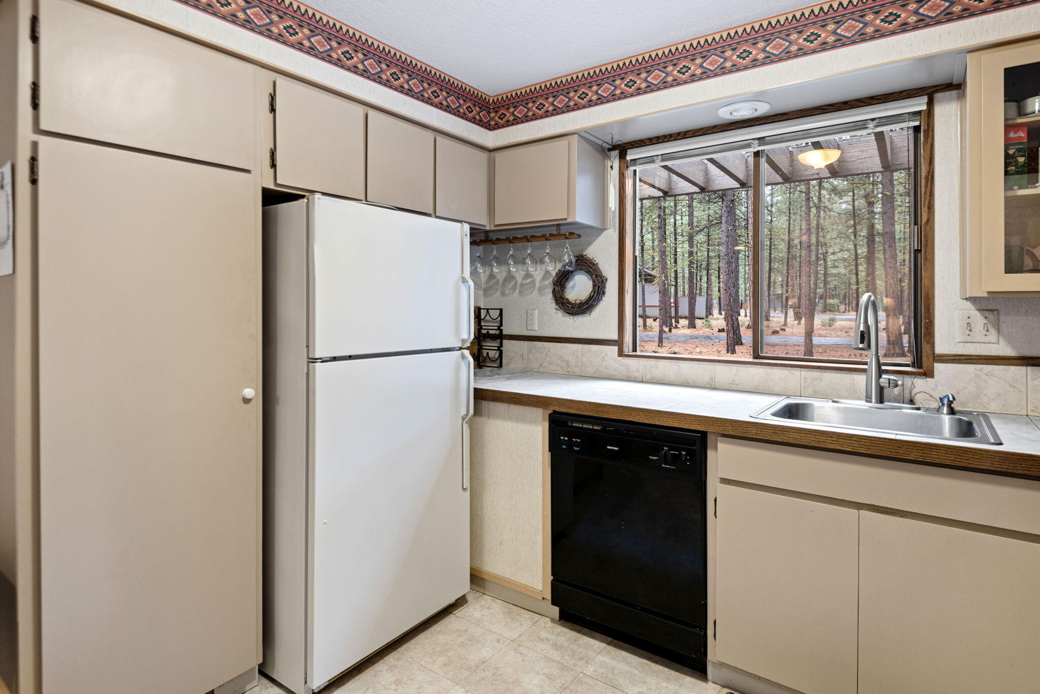 70626 Larkspur Unit: SM 126