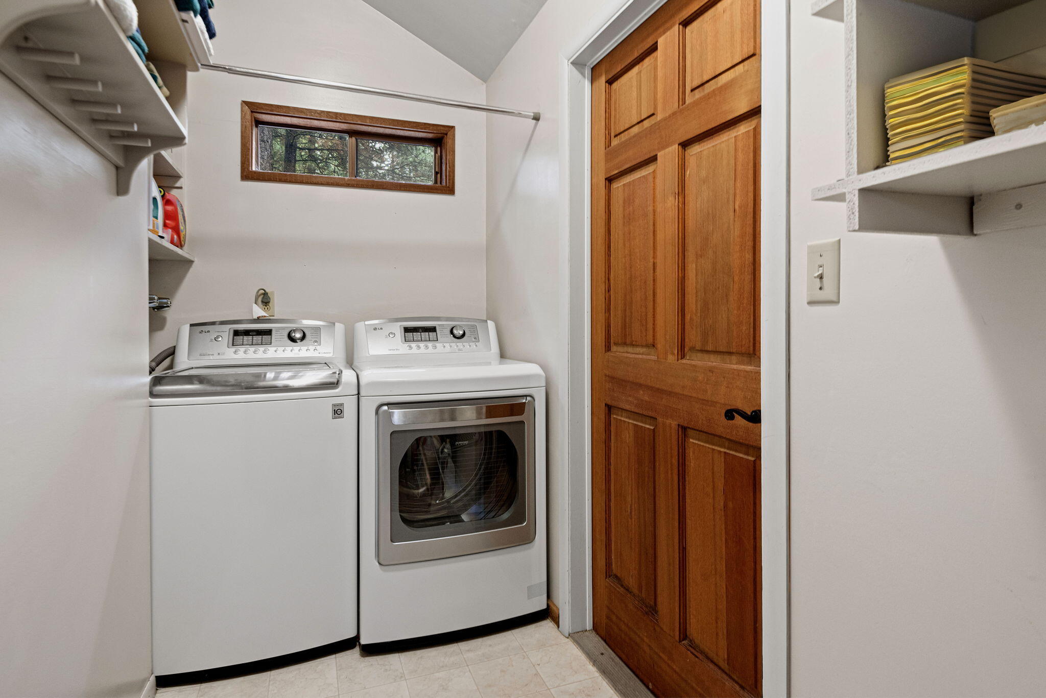 70626 Larkspur Unit: SM 126