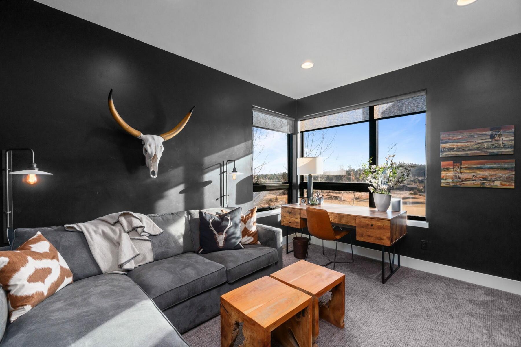 61456 Skene Trail