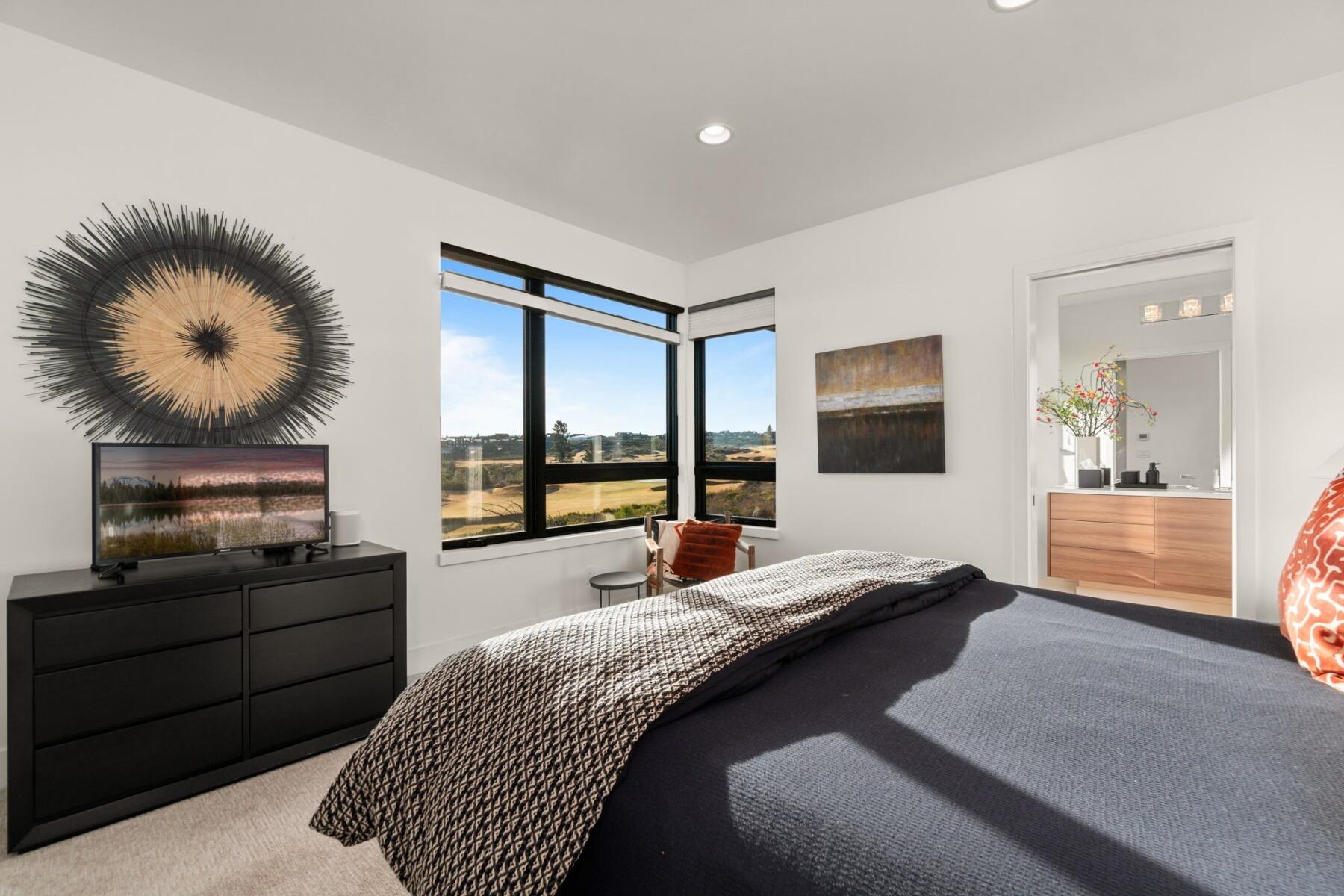 61456 Skene Trail