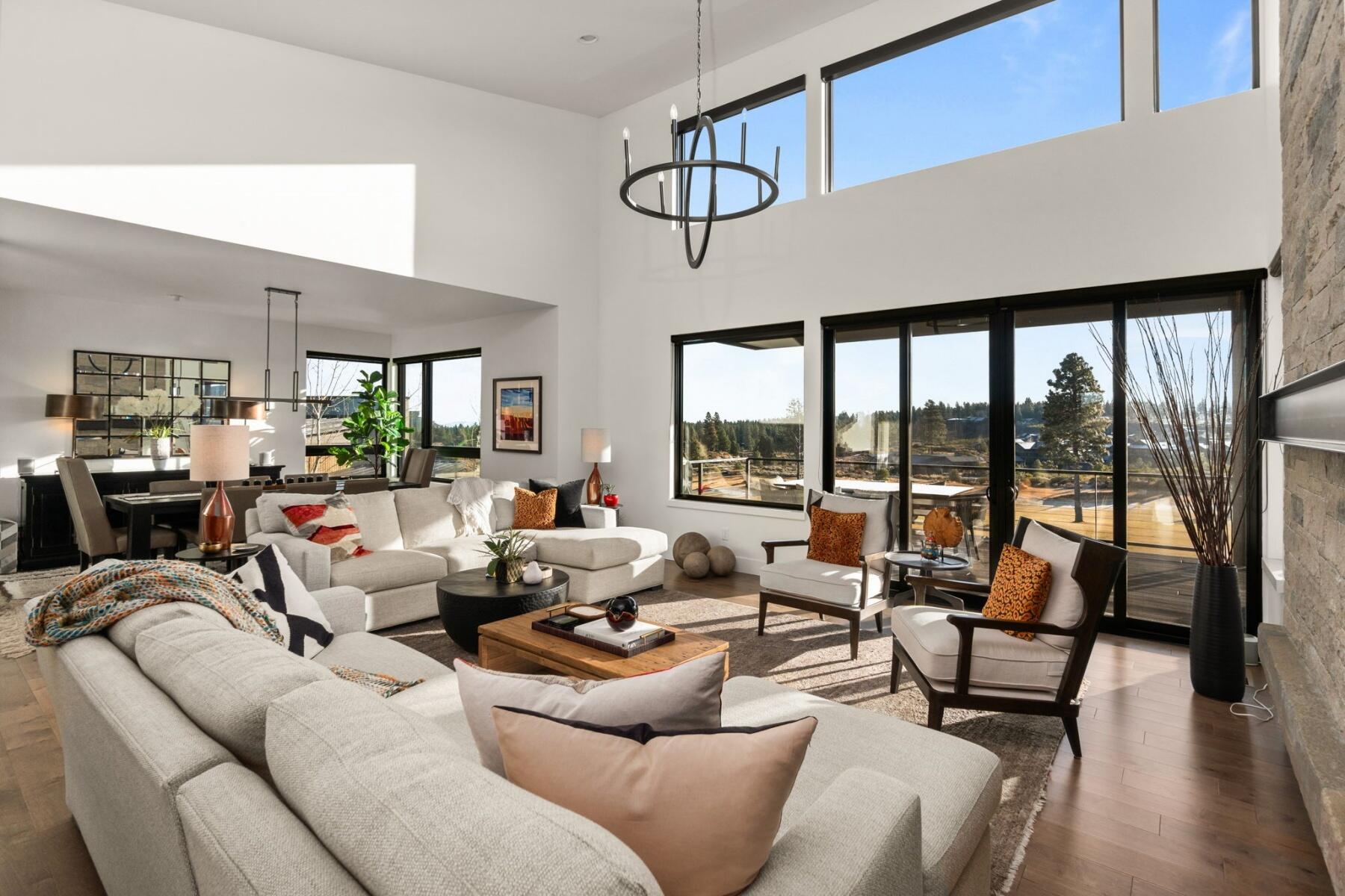 61456 Skene Trail