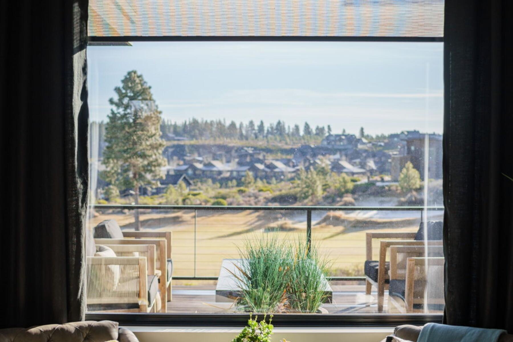 61456 Skene Trail
