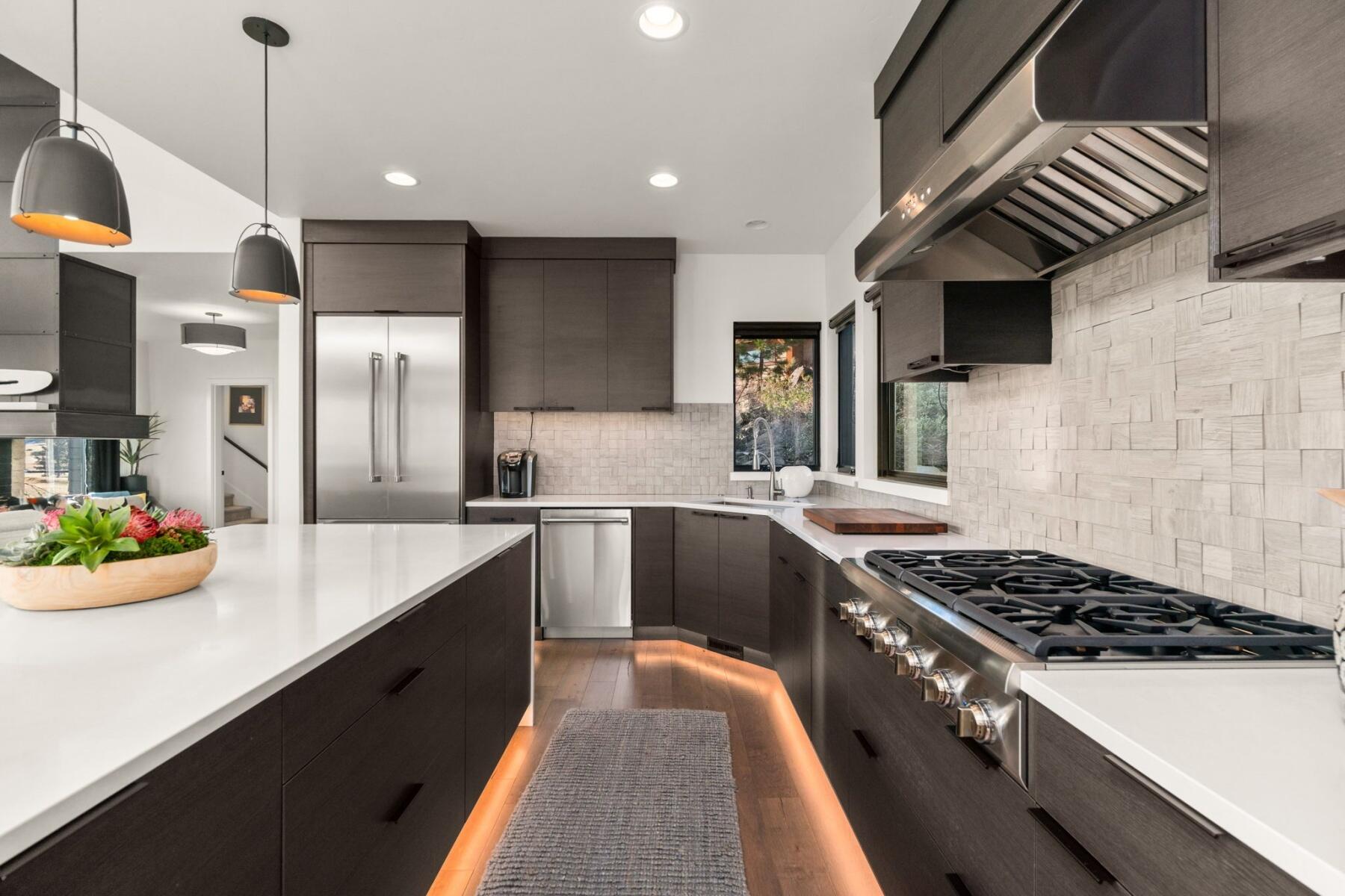 61456 Skene Trail