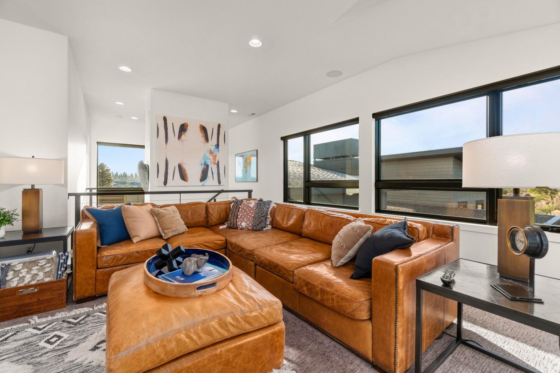 61456 Skene Trail