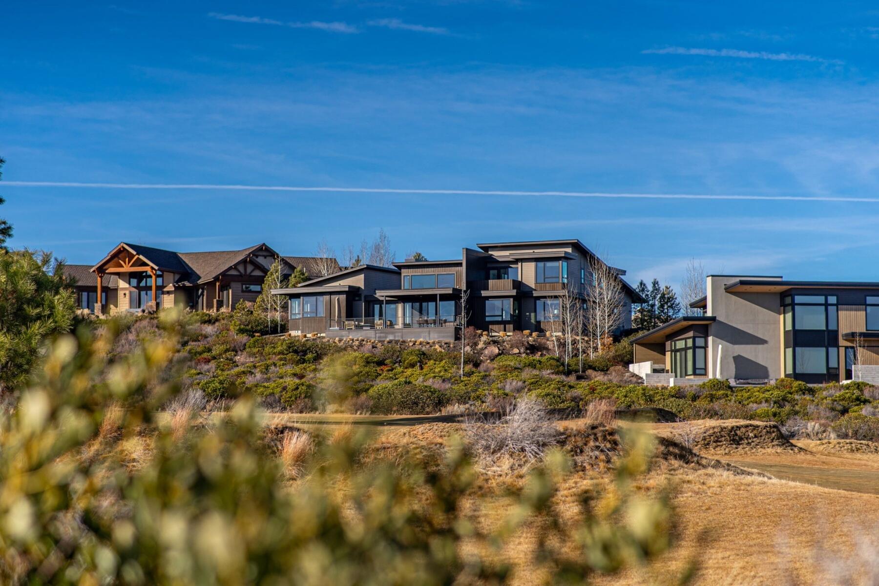61456 Skene Trail