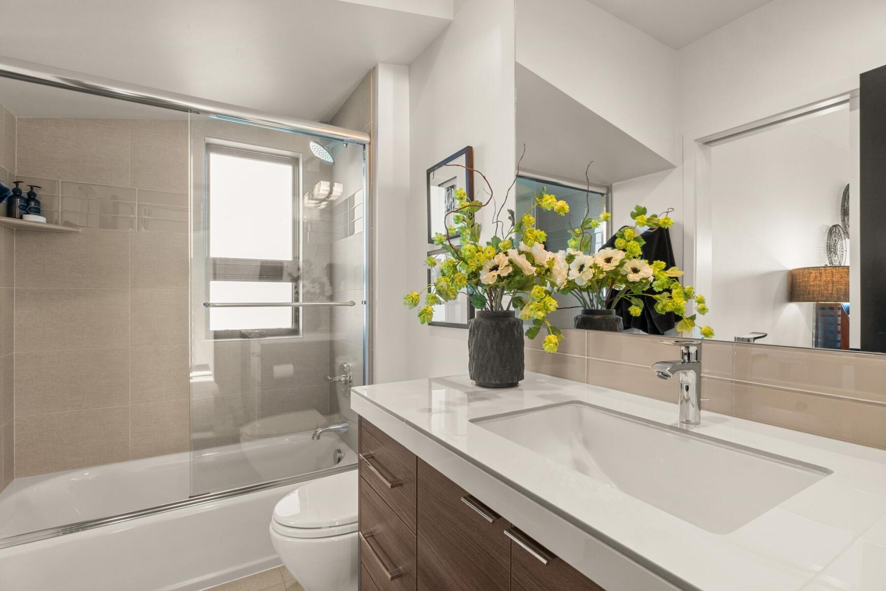 61456 Skene Trail