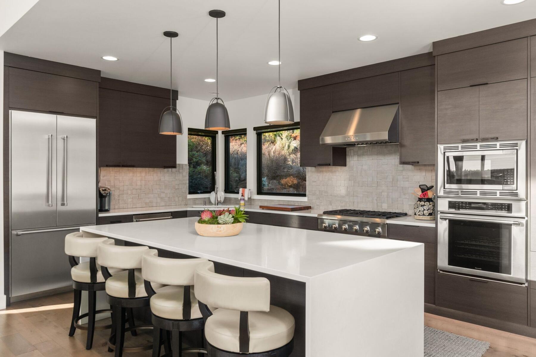 61456 Skene Trail