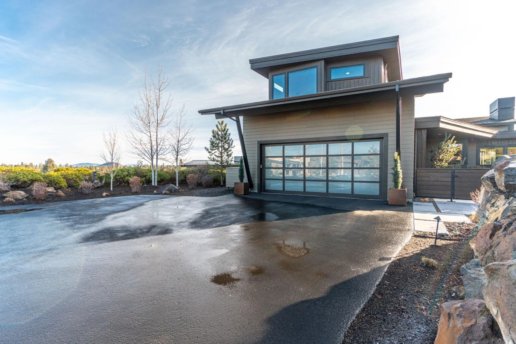 61456 Skene Trail