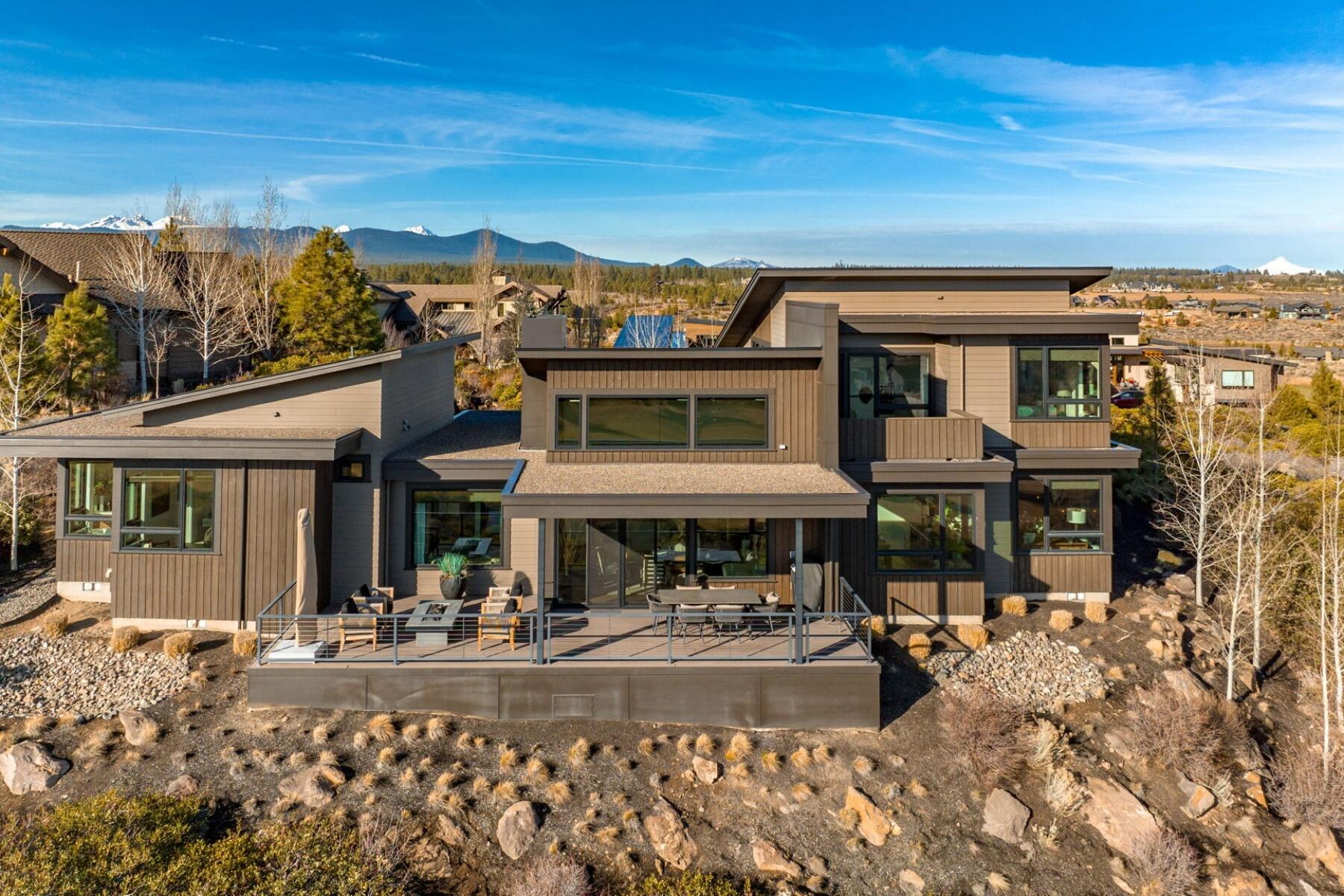 61456 Skene Trail