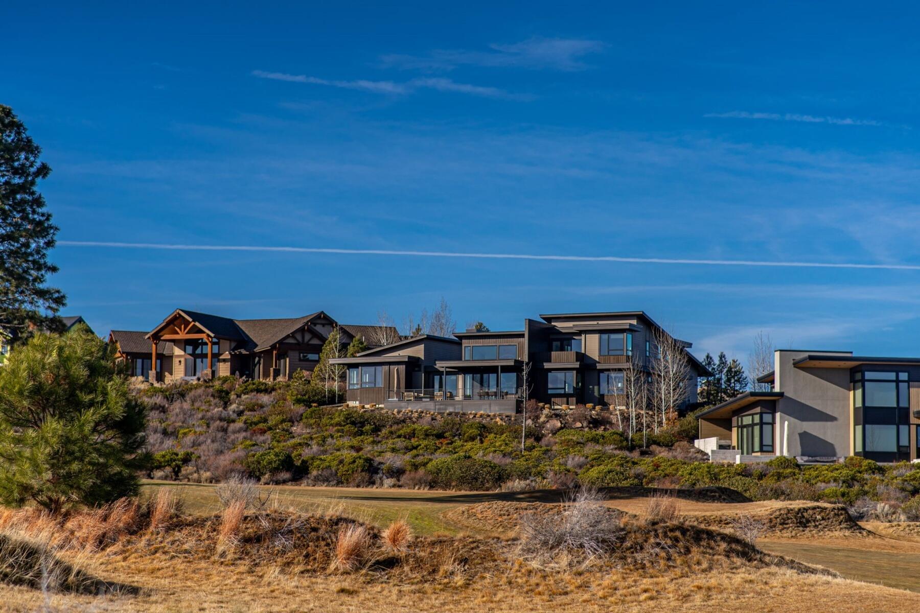 61456 Skene Trail