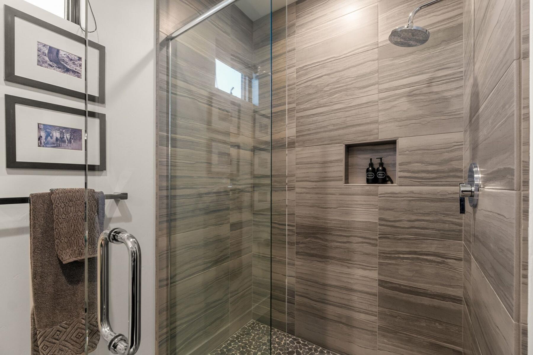 61456 Skene Trail