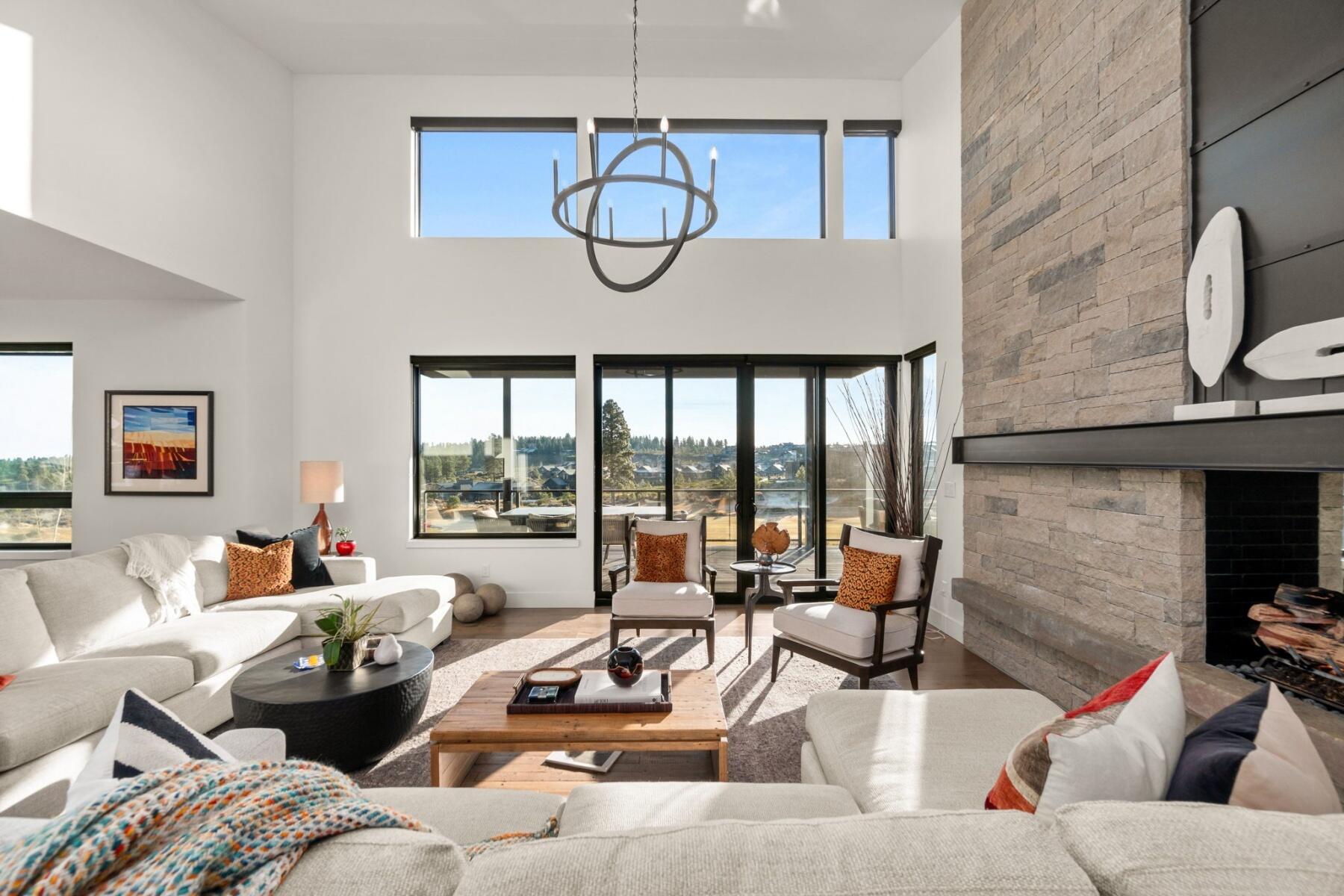 61456 Skene Trail