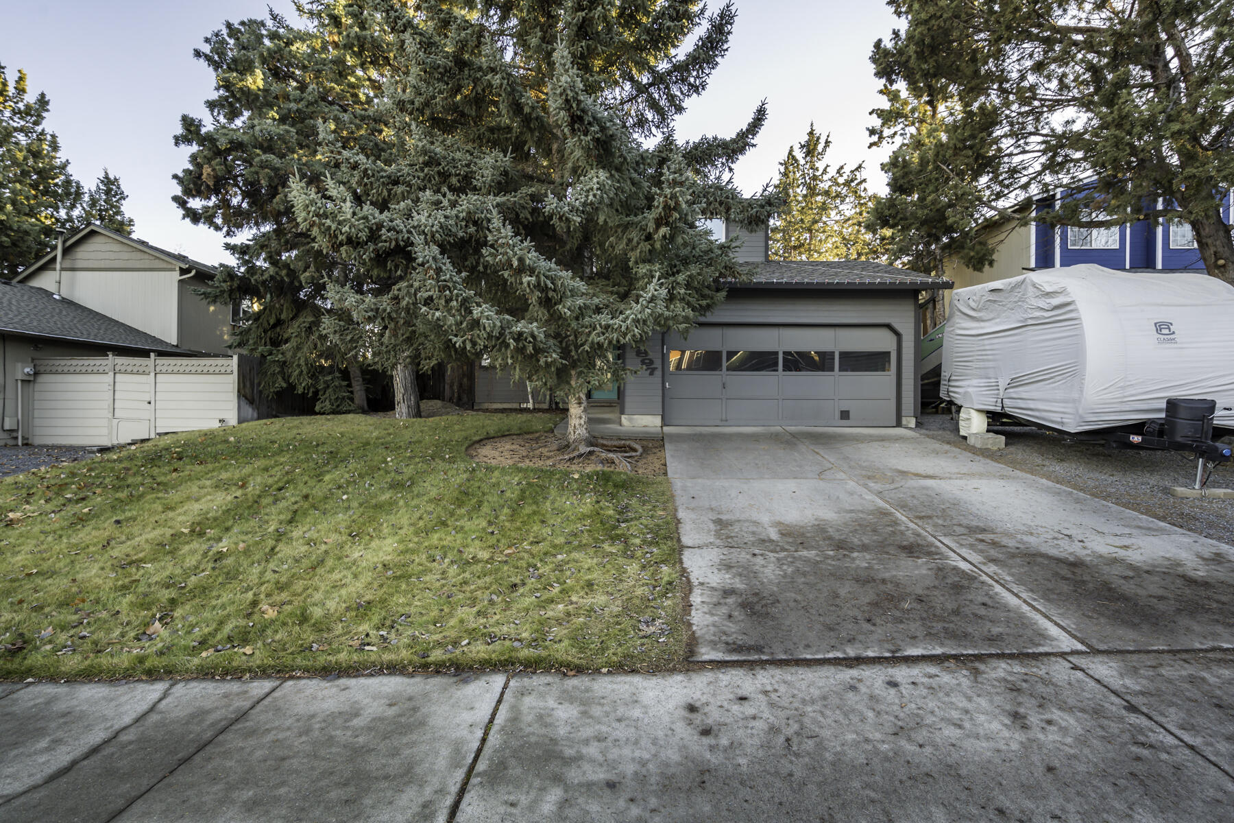 1897 NE Taylor Court