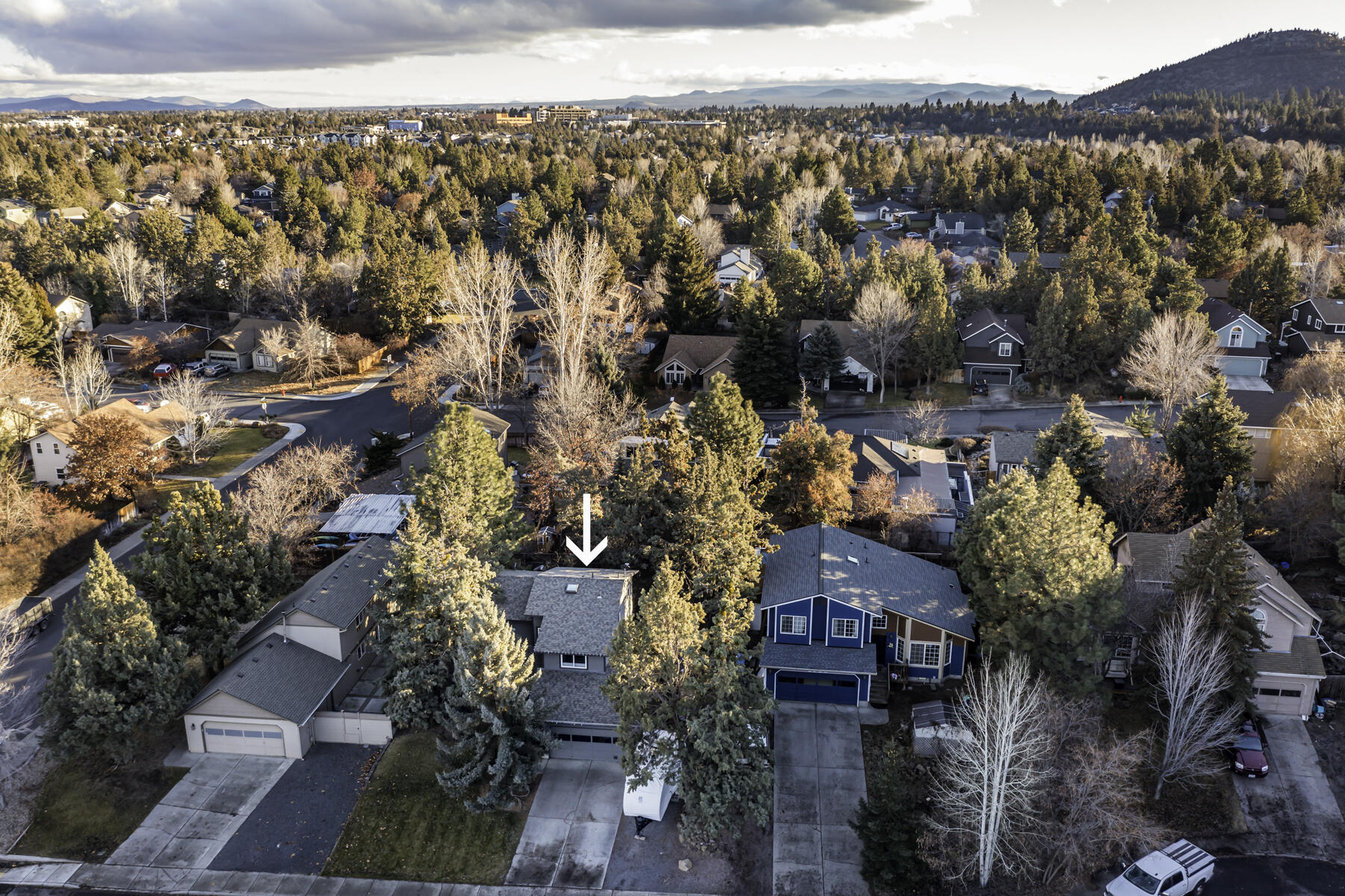 1897 NE Taylor Court