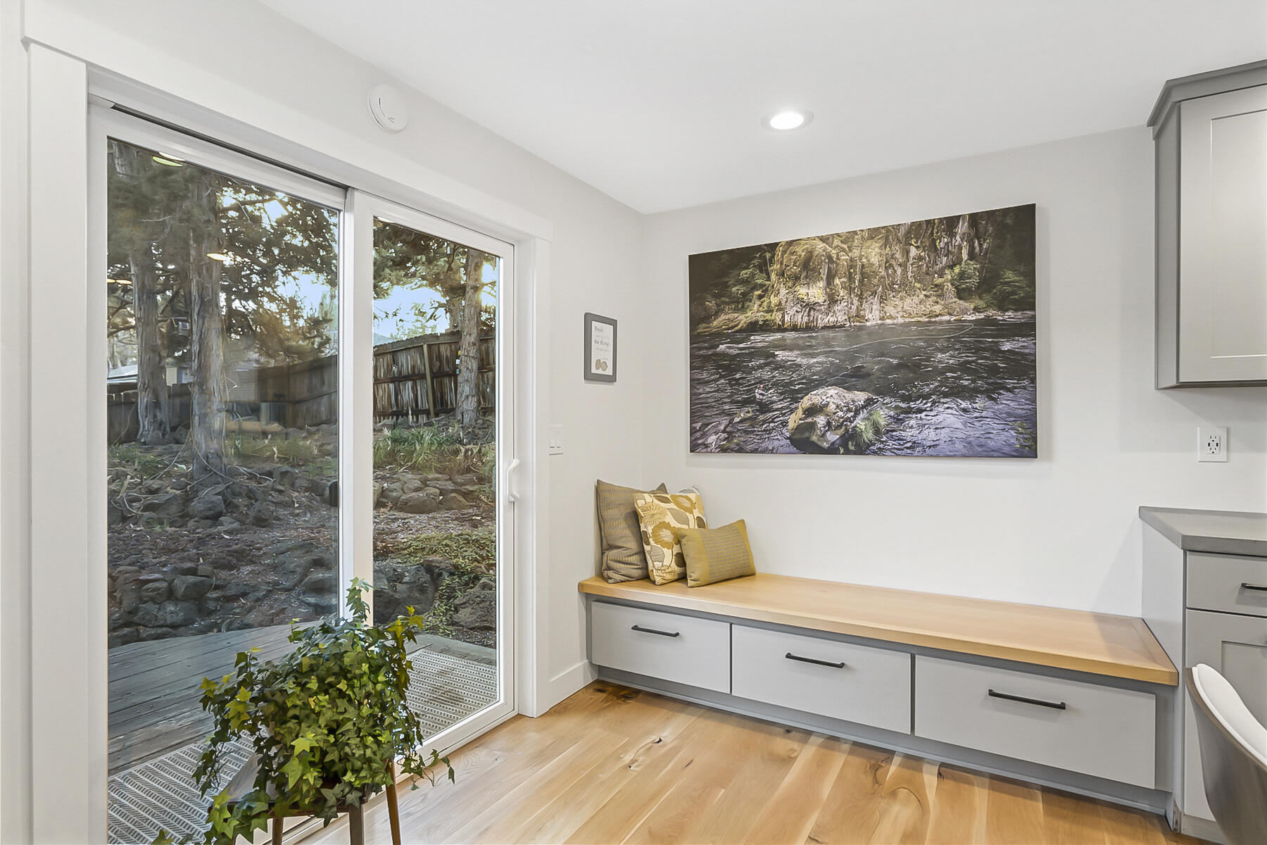 1897 NE Taylor Court