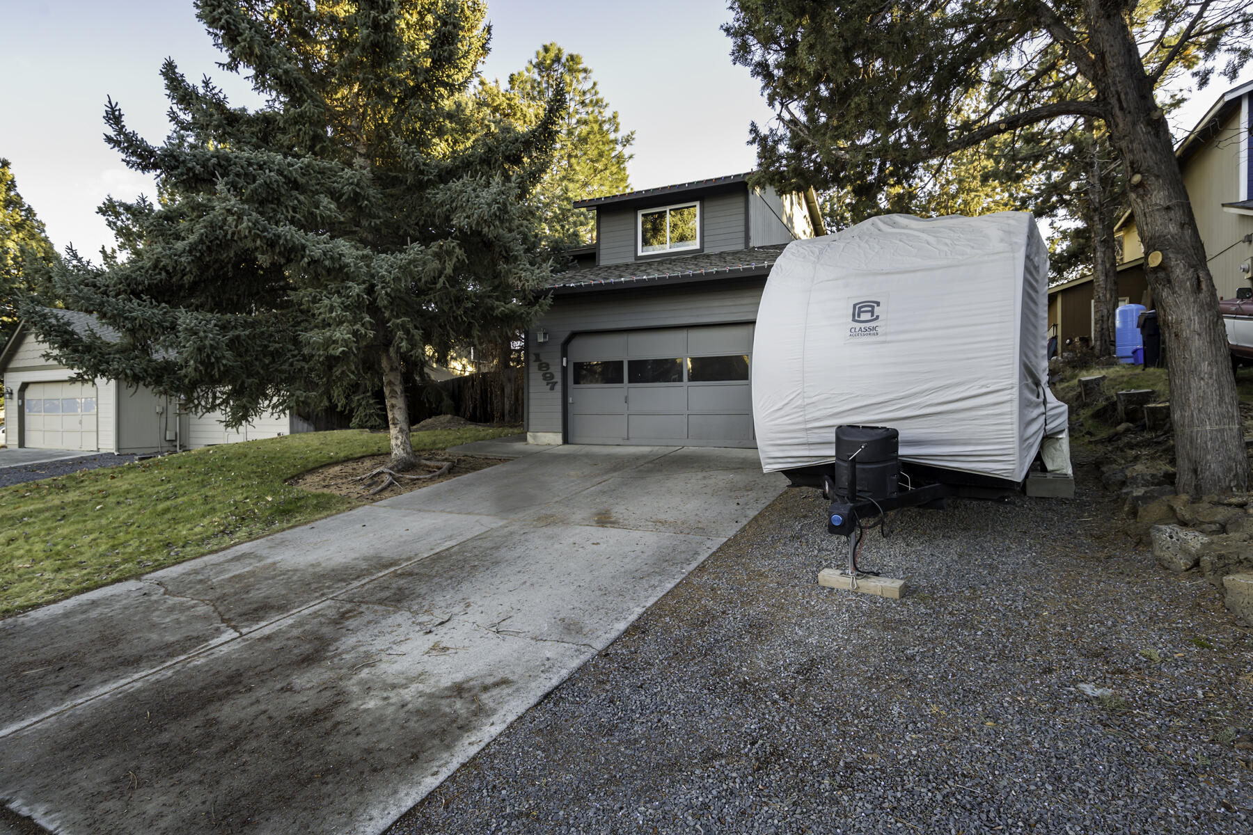 1897 NE Taylor Court