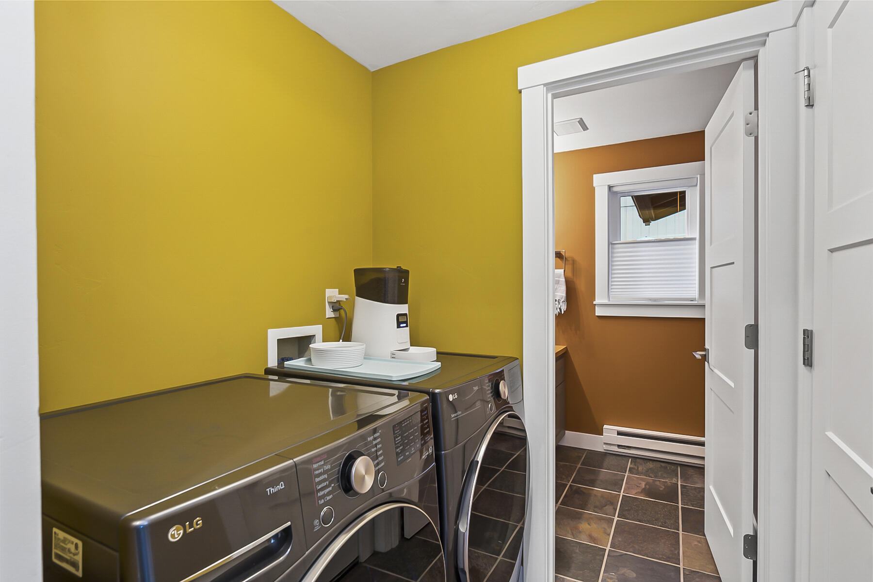 1897 NE Taylor Court