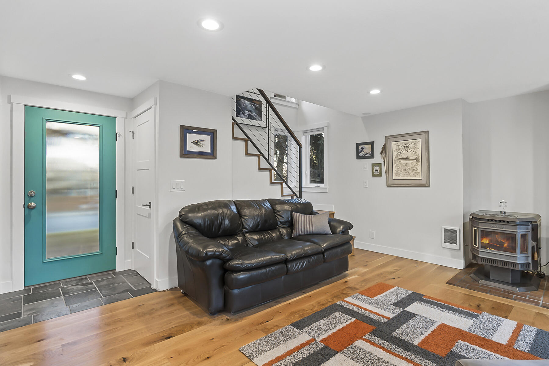 1897 NE Taylor Court