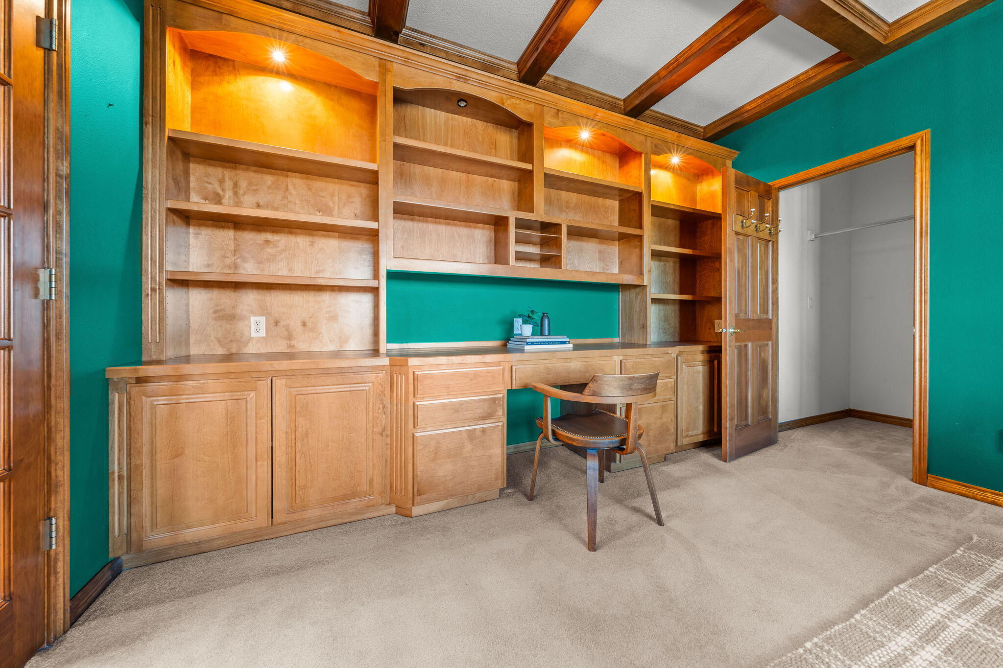 2424 Cardinal Court
