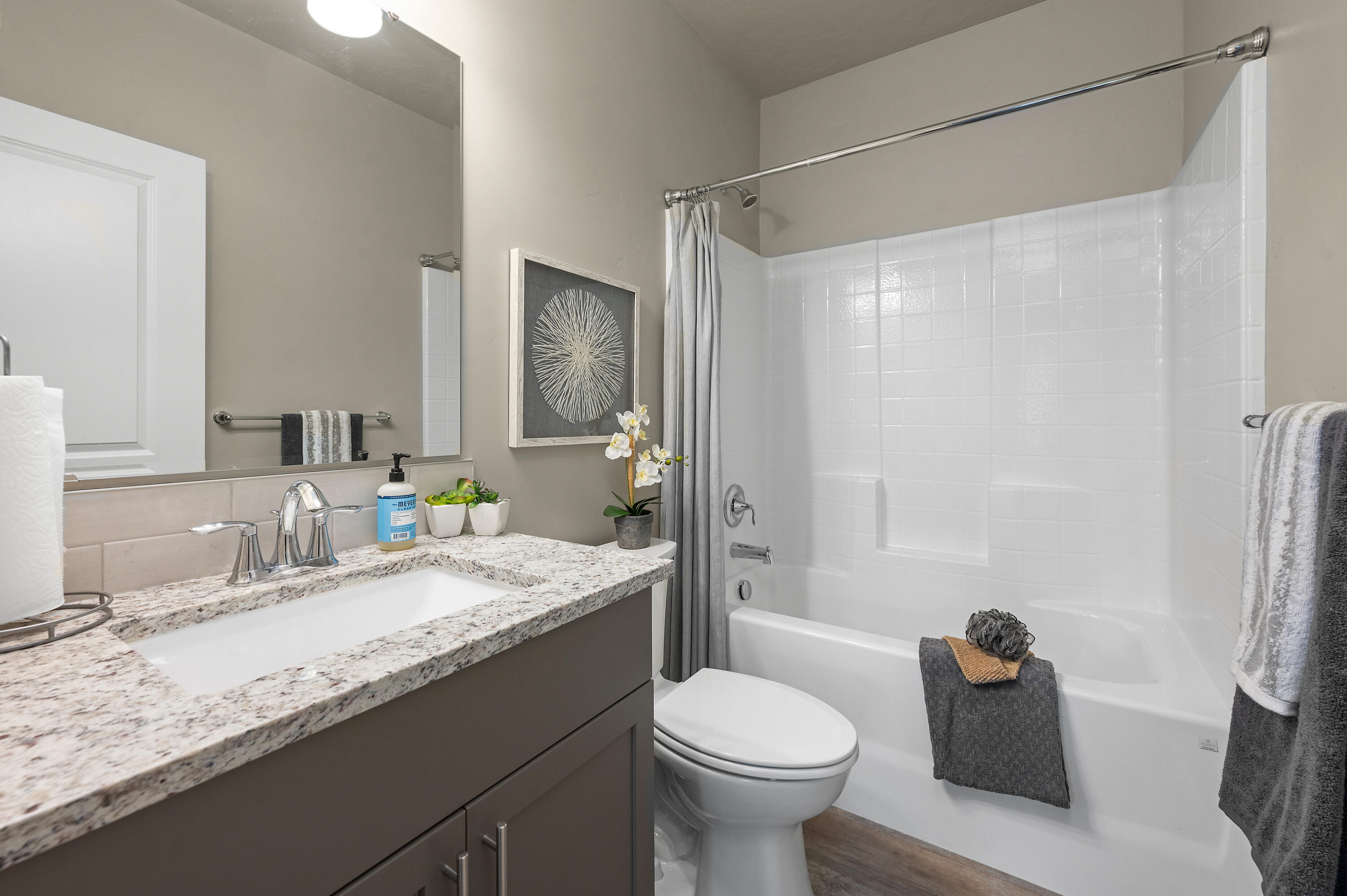 1528 NW Varnish Avenue Unit: 81