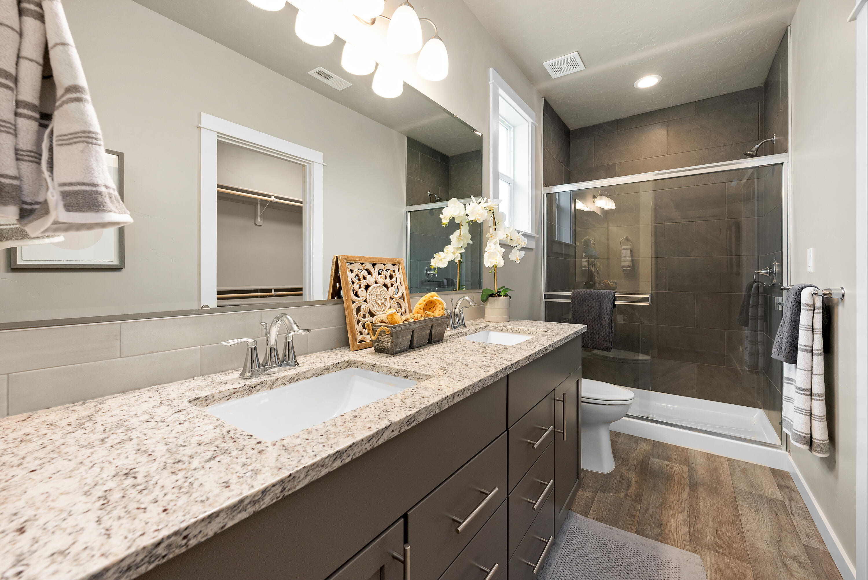 1528 NW Varnish Avenue Unit: 81