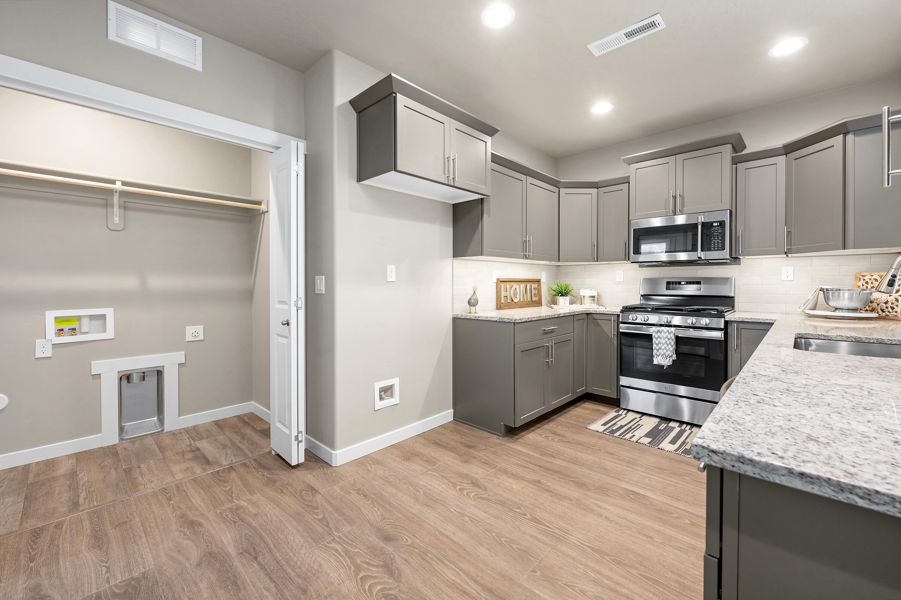 1528 NW Varnish Avenue Unit: 81