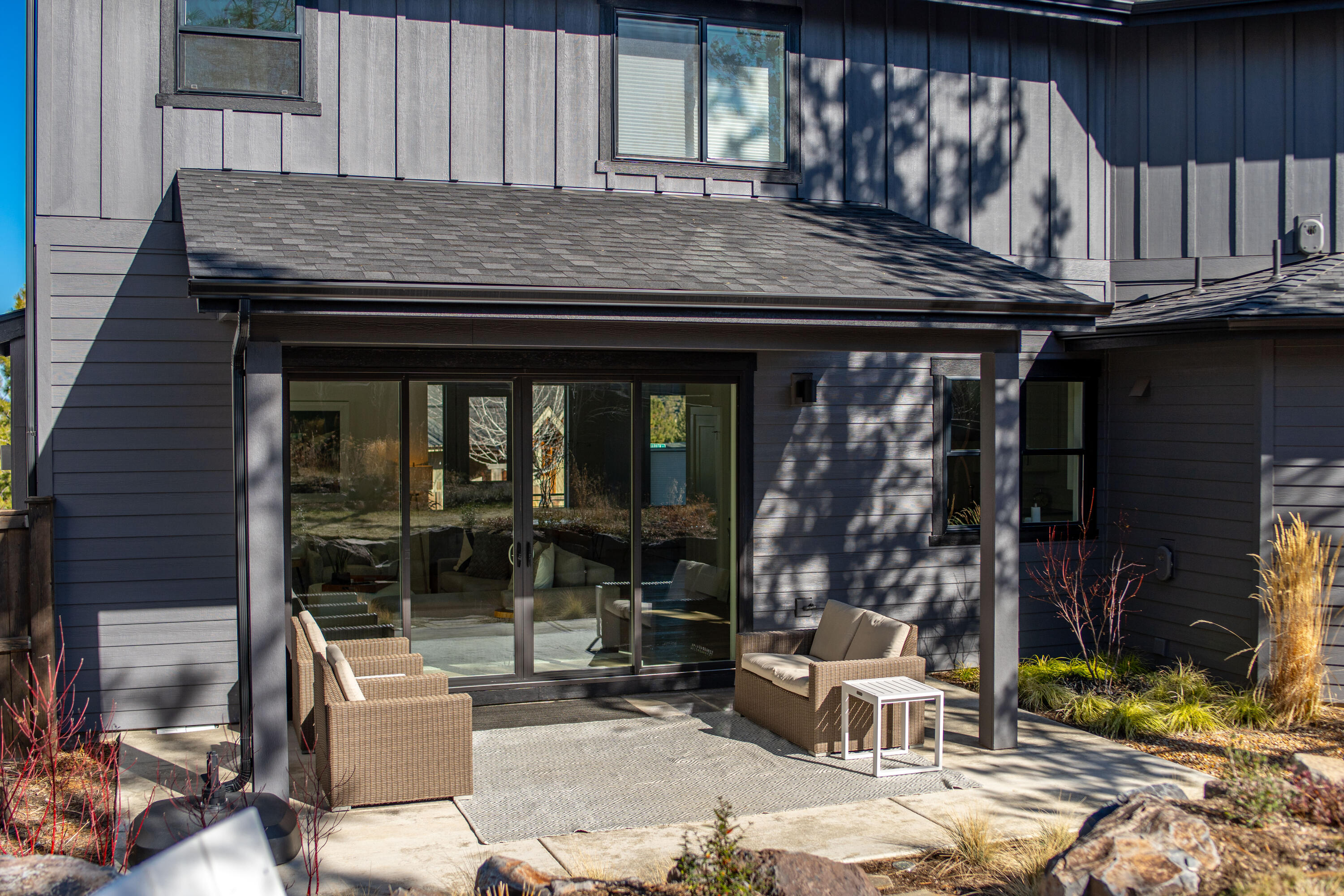 2511 NW Marken Street