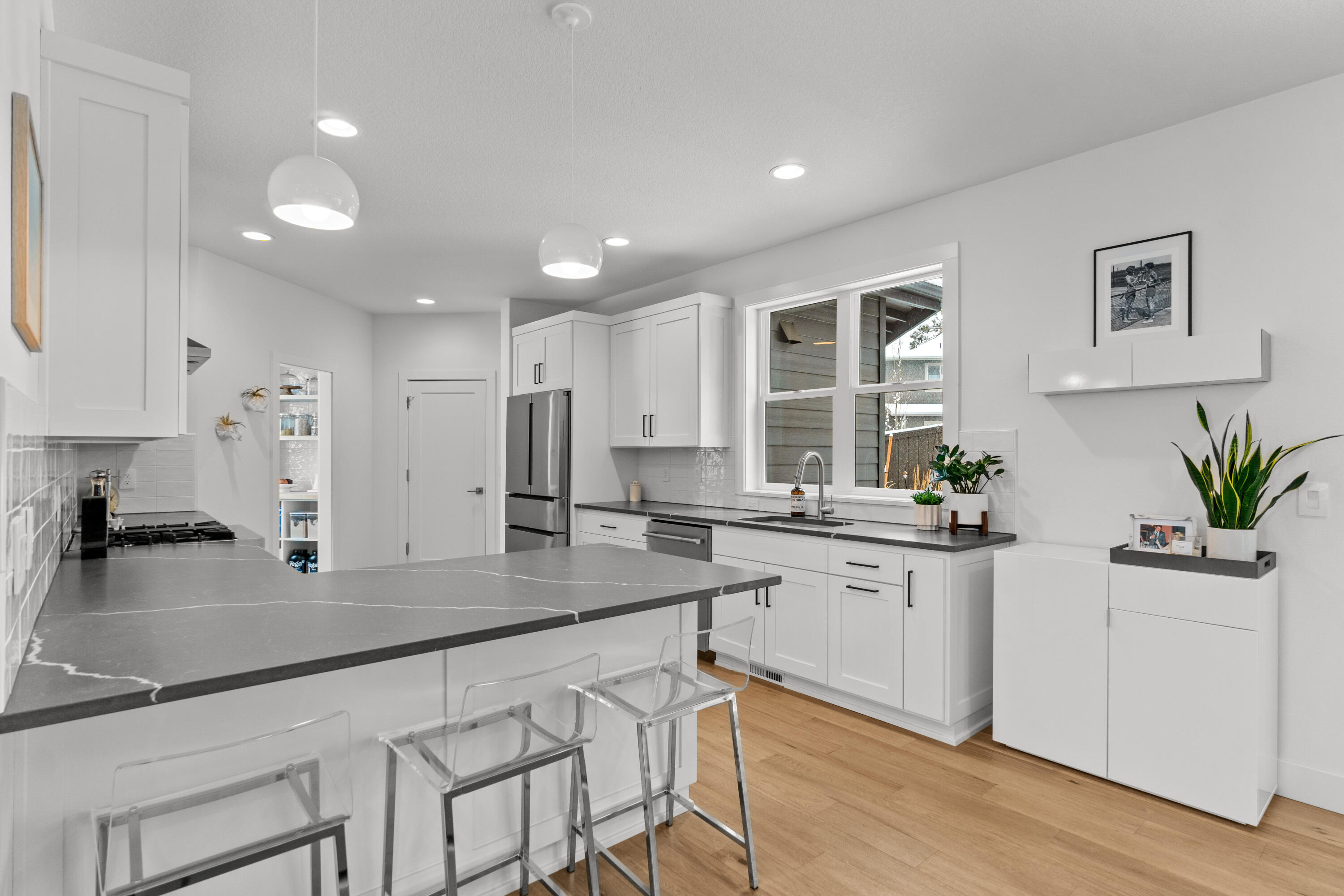 2511 NW Marken Street