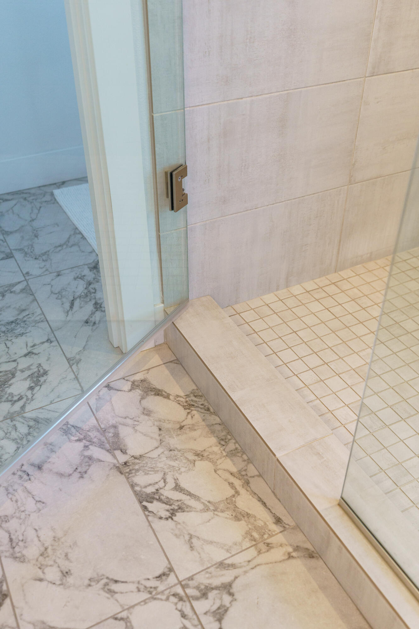 2511 NW Marken Street