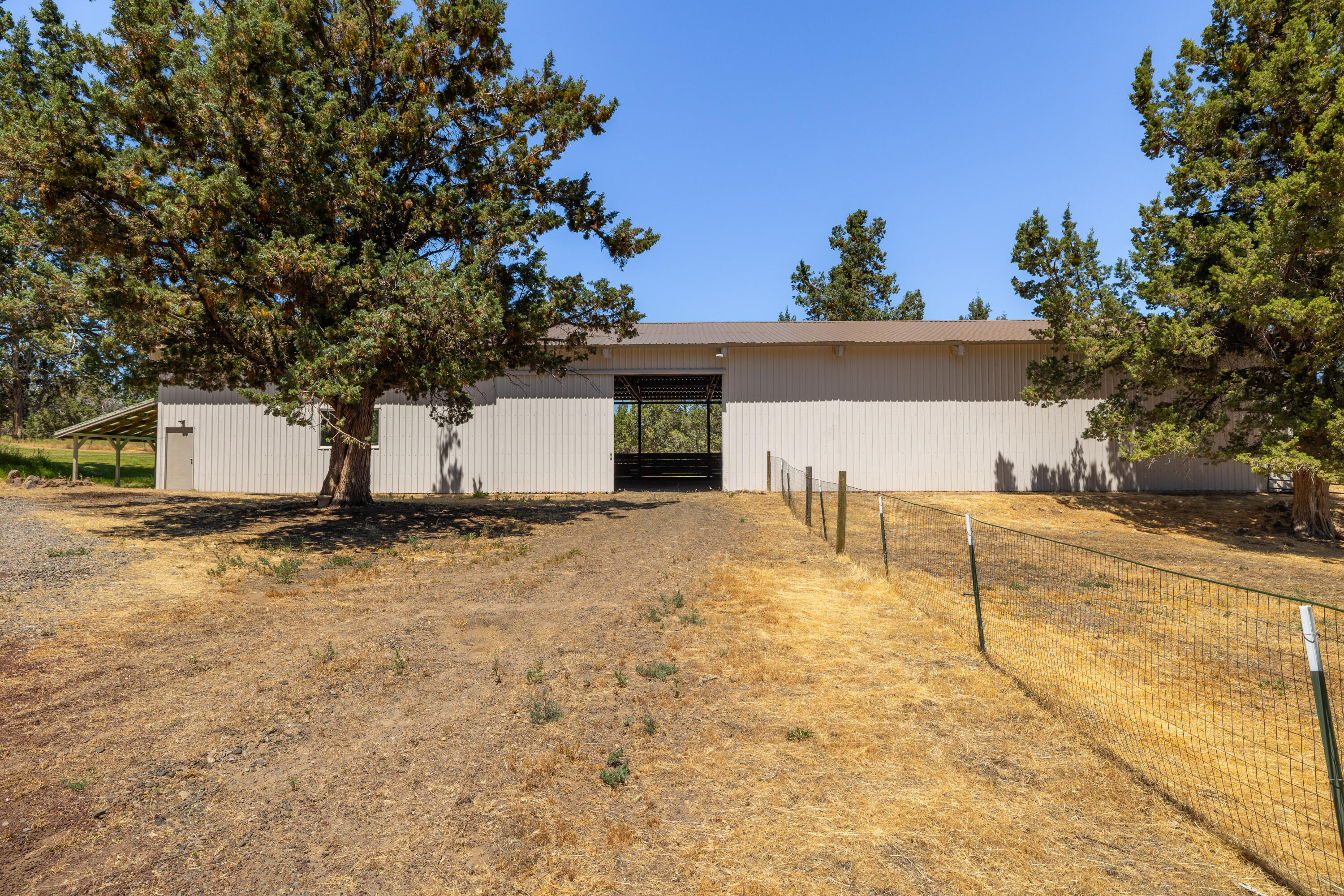 18460 Couch Market Road