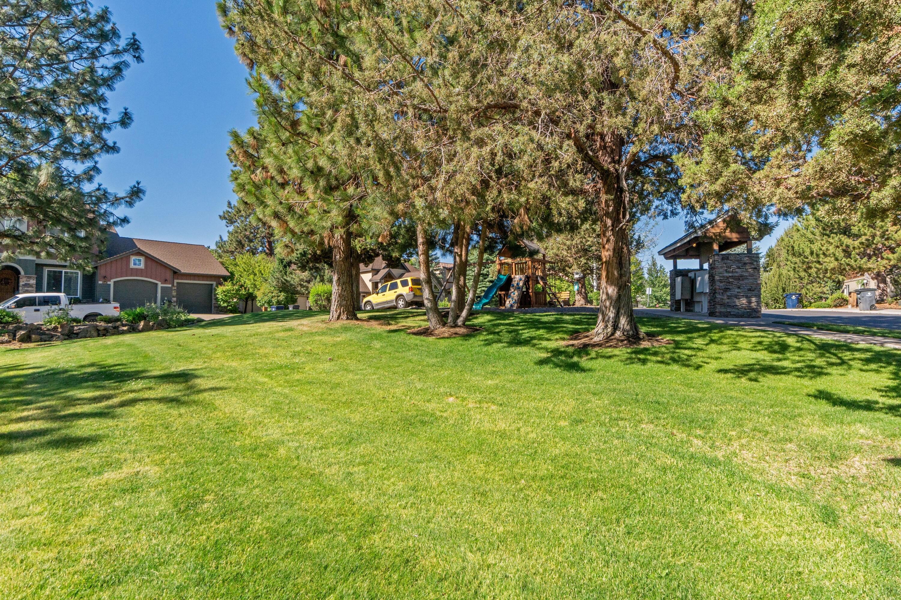 61221 Ridgewater Loop