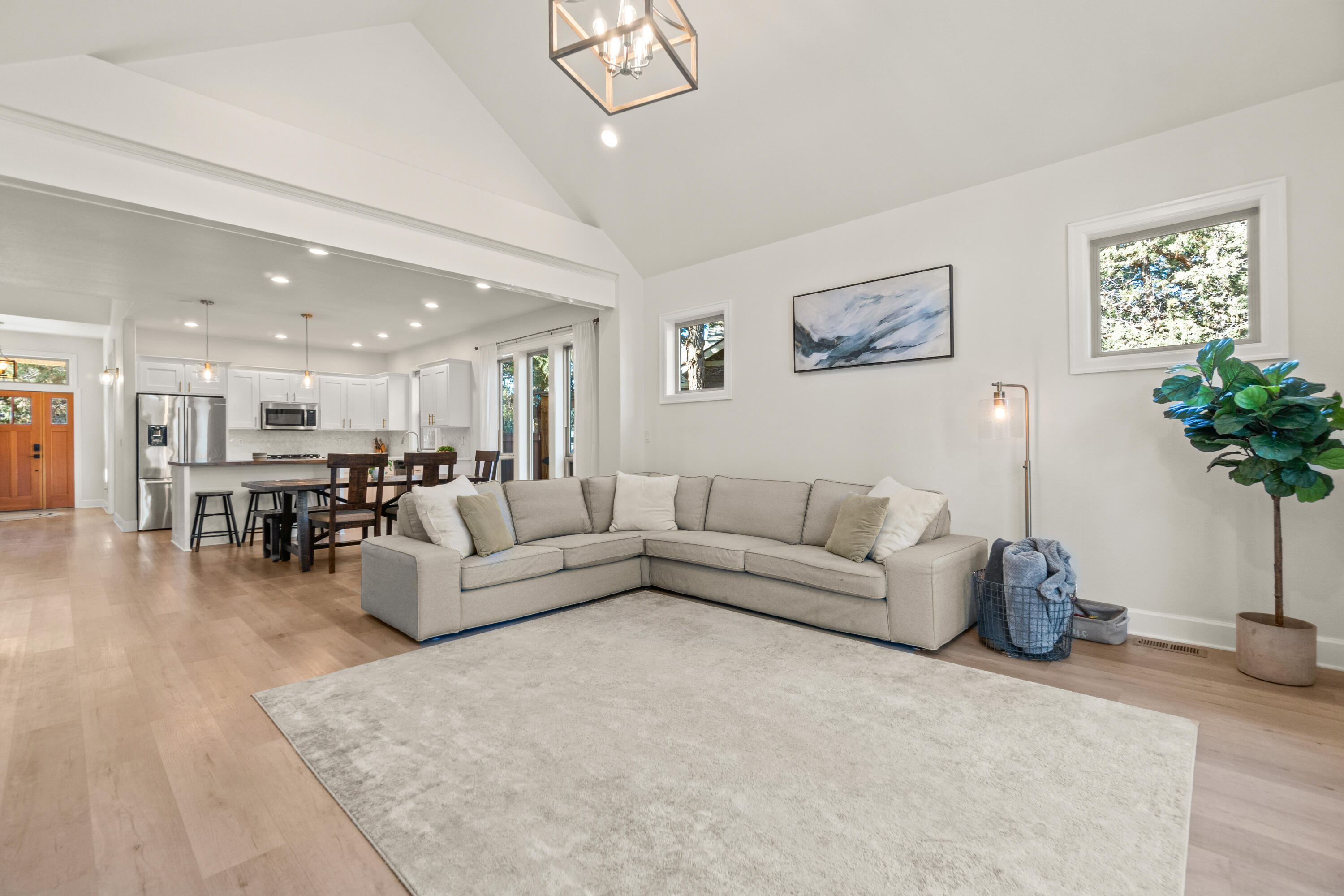 61221 Ridgewater Loop