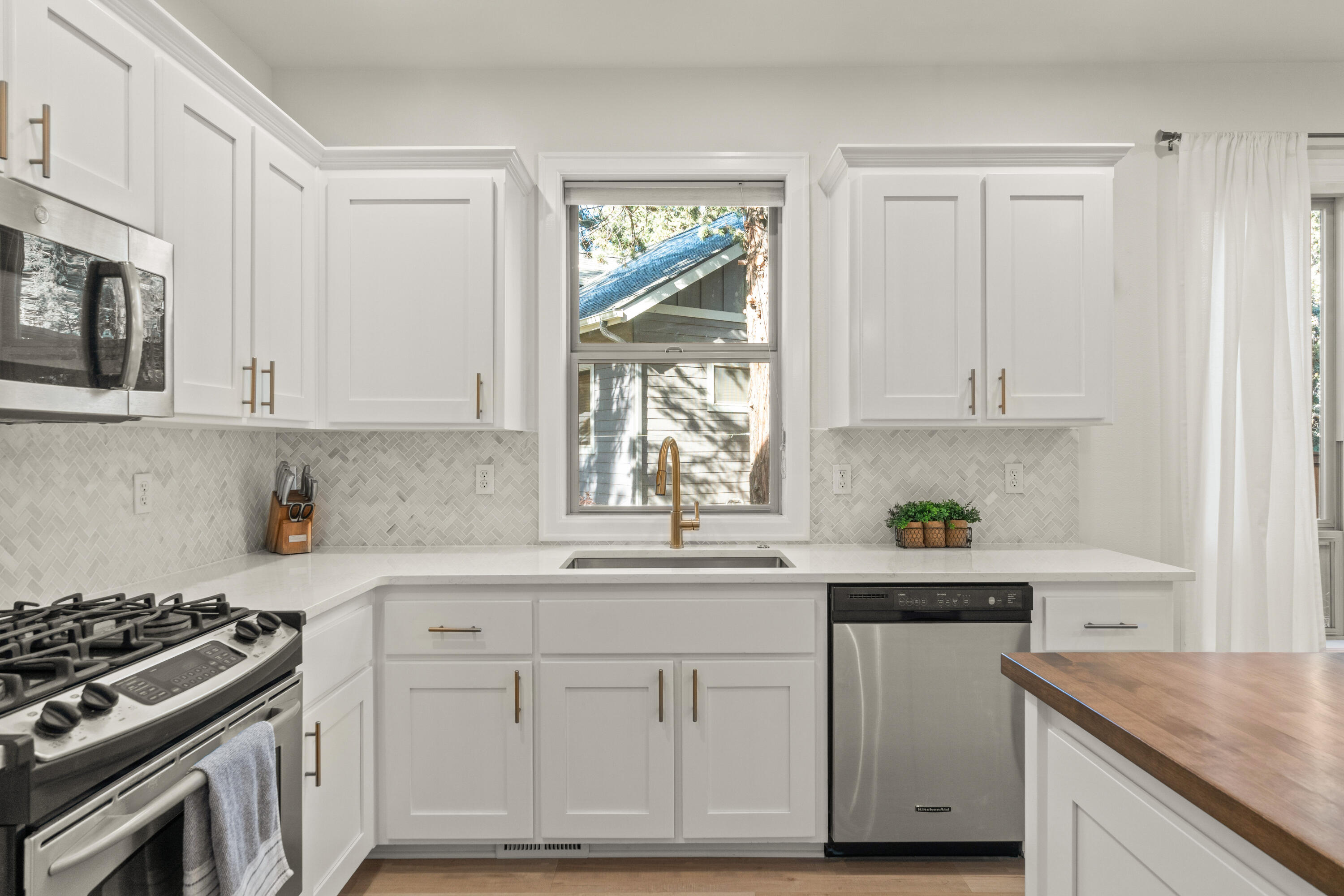 61221 Ridgewater Loop