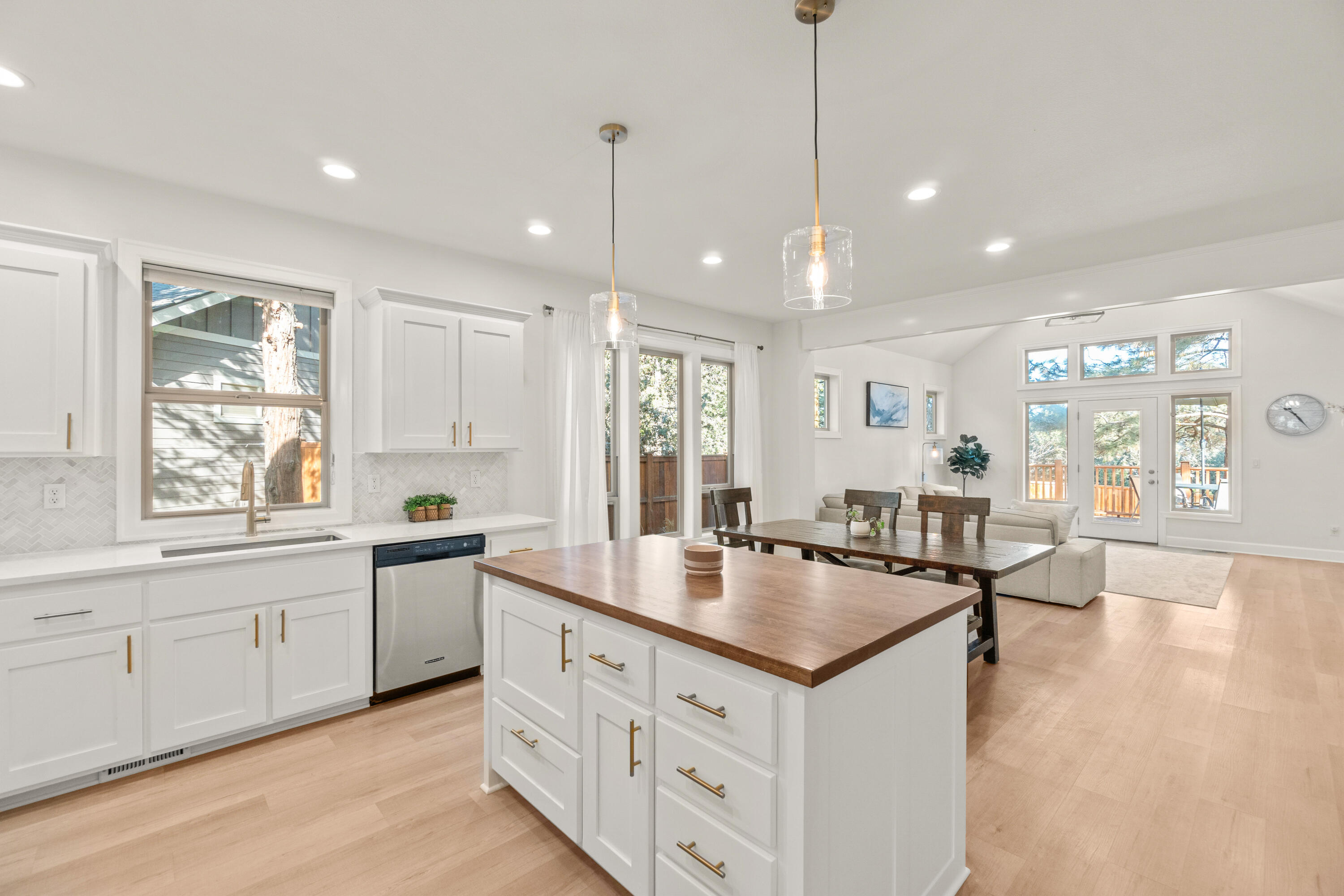 61221 Ridgewater Loop