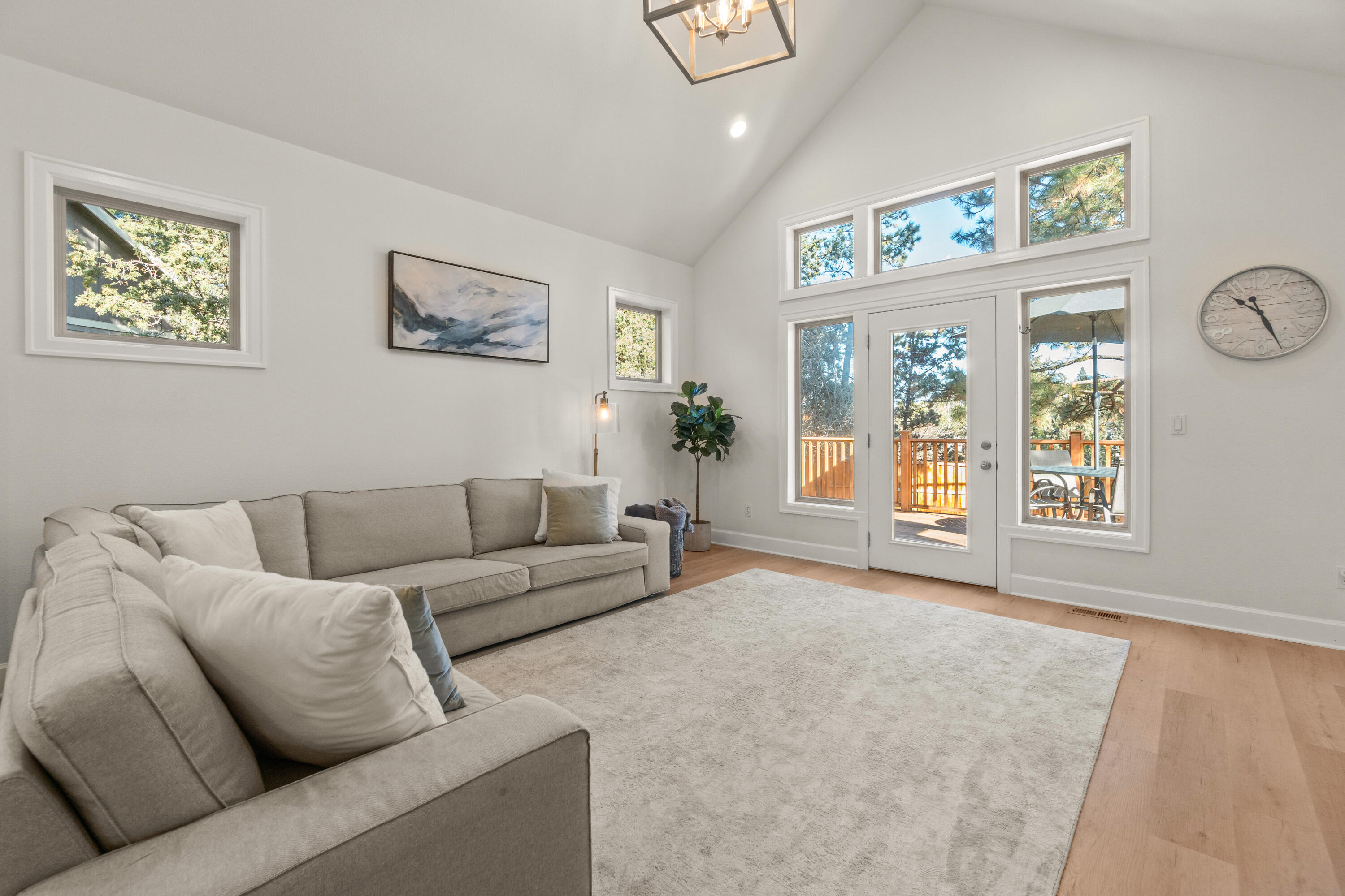 61221 Ridgewater Loop