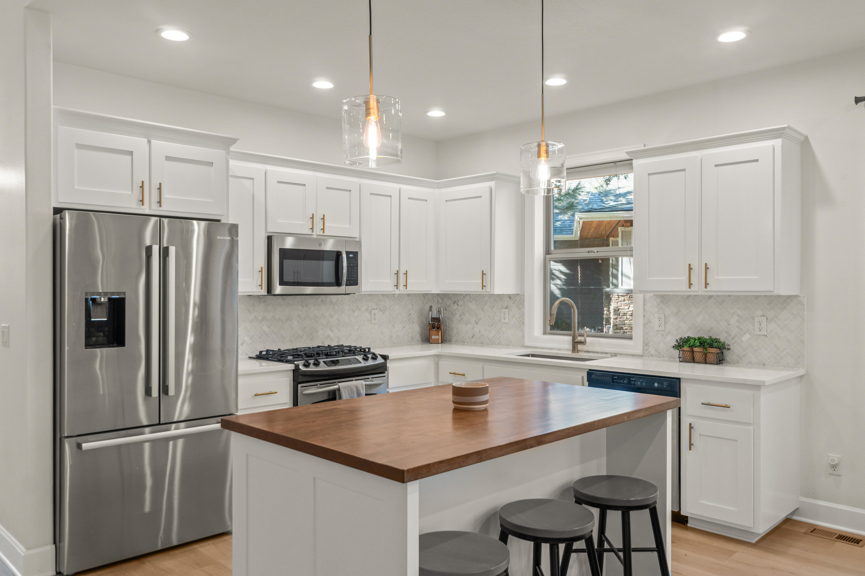 61221 Ridgewater Loop