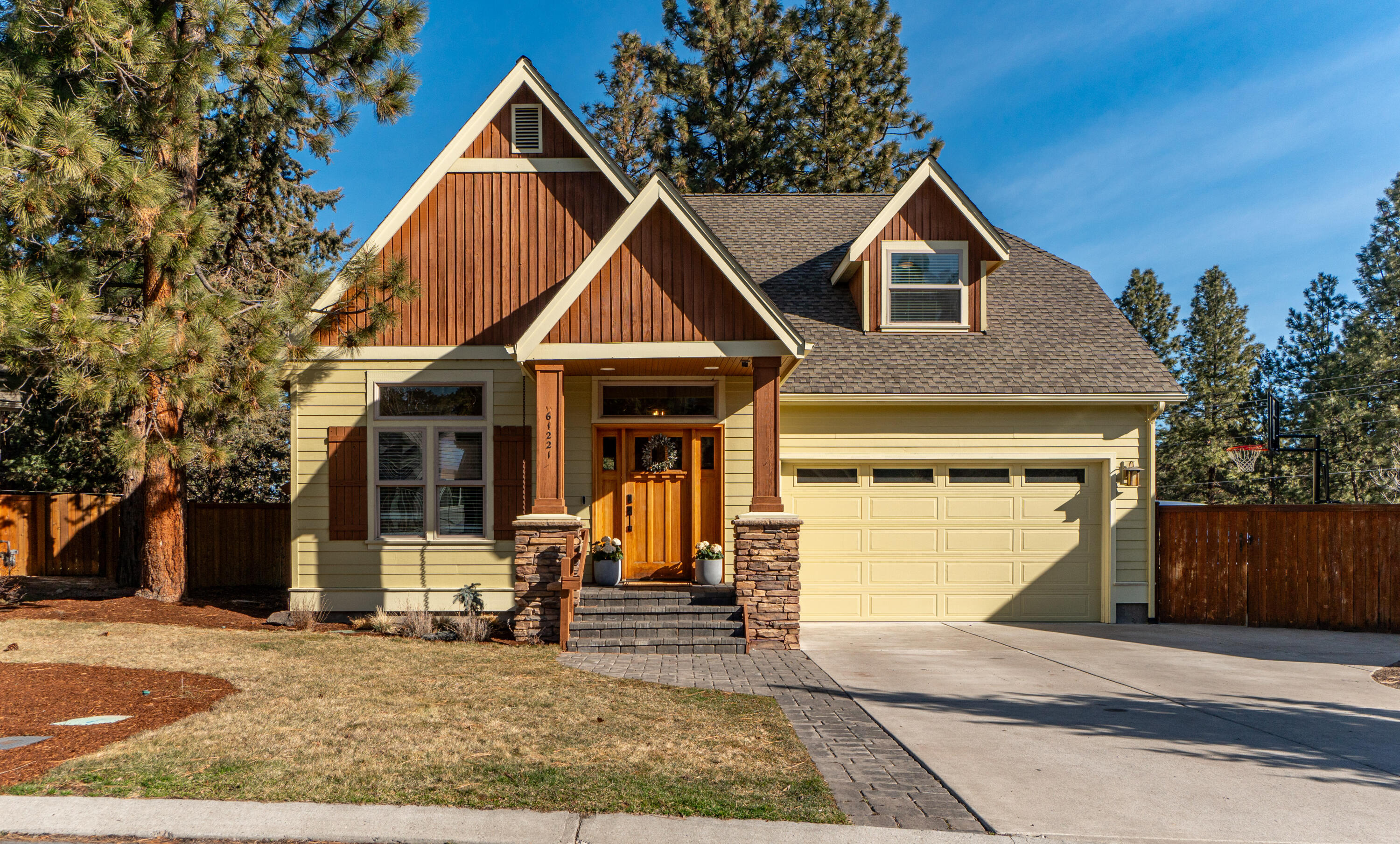 61221 Ridgewater Loop